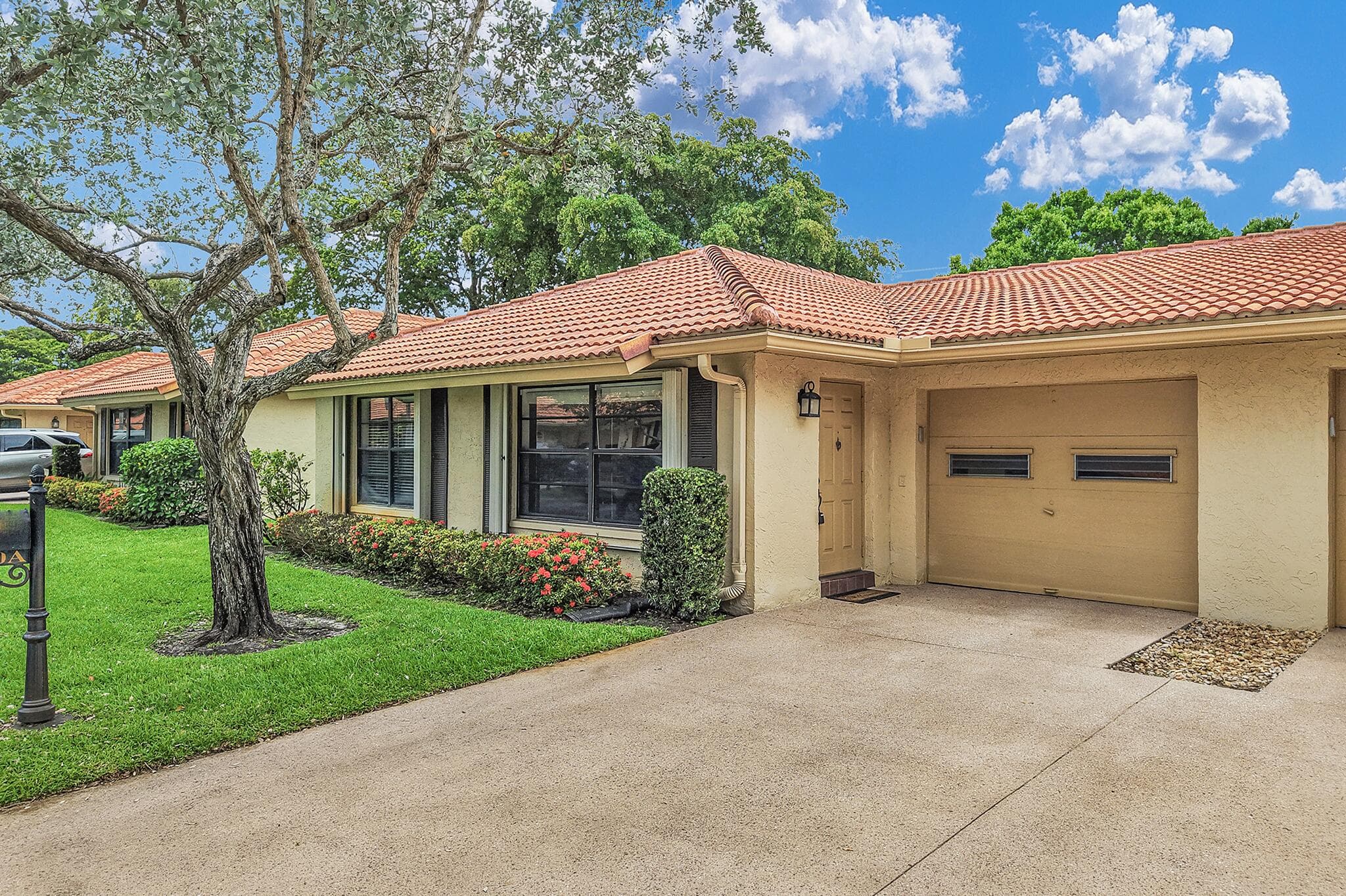 4450 Nutmeg Tree Lane A, Boynton Beach, FL 33436 — photo 1 of 20