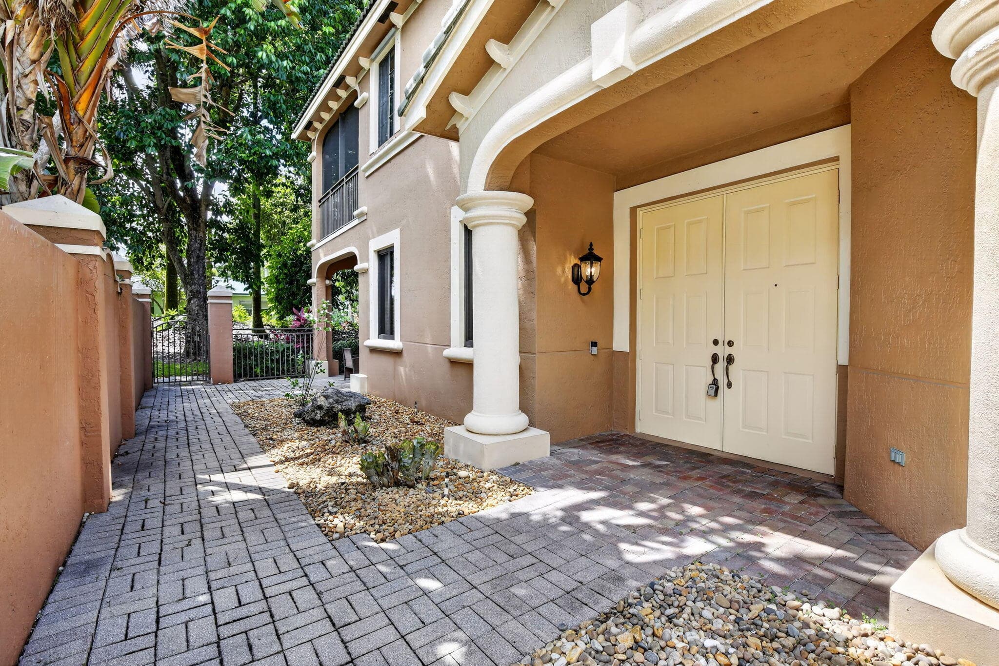 2883 Kinsington Circle, Weston, FL 33332 — photo 14 of 78