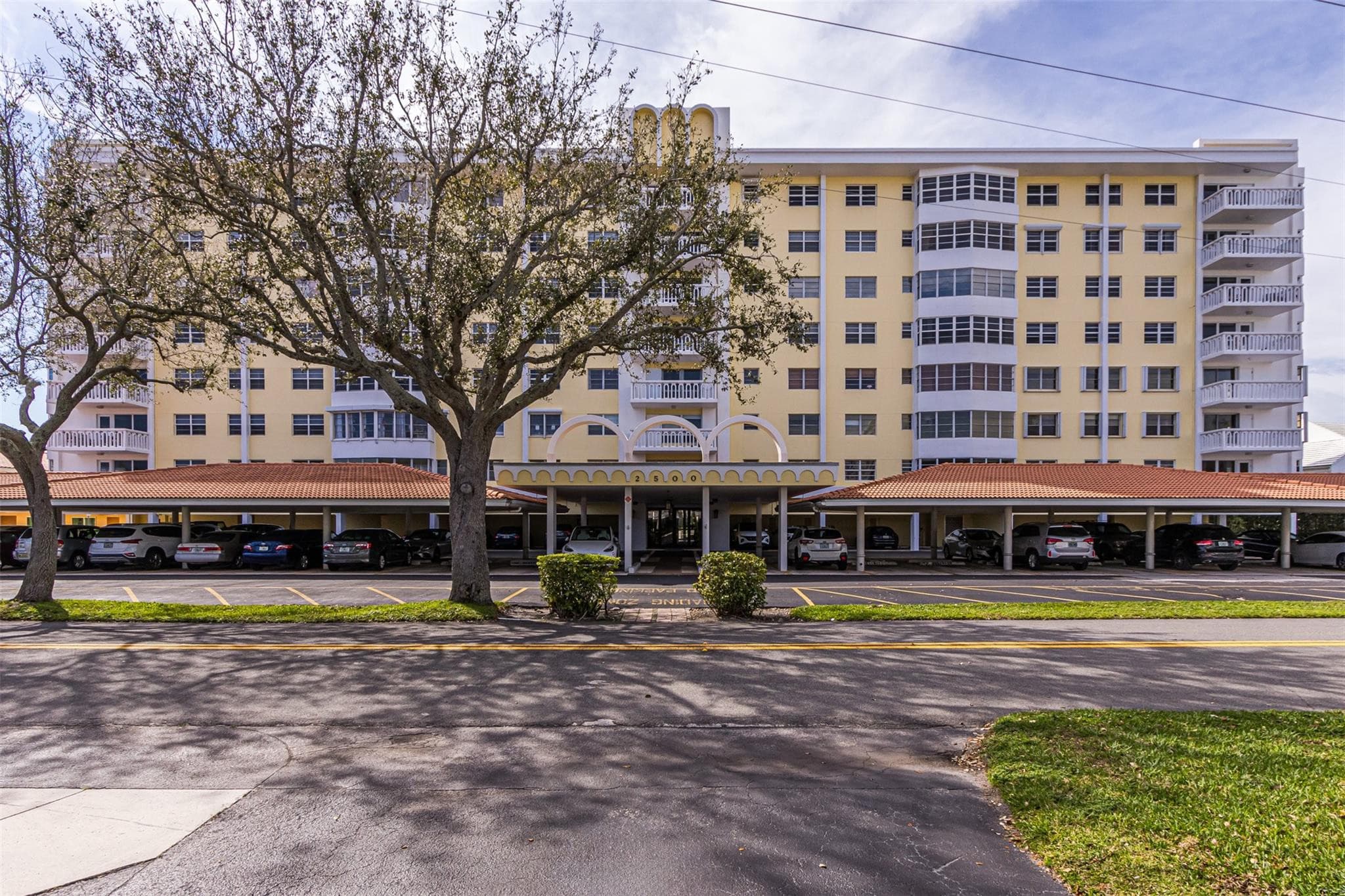 2500 NE 48th Lane 609, Fort Lauderdale, FL 33308 — photo 1 of 34