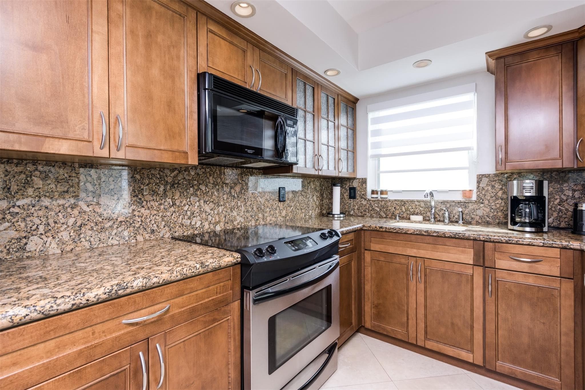 2500 NE 48th Lane 609, Fort Lauderdale, FL 33308 — photo 12 of 34