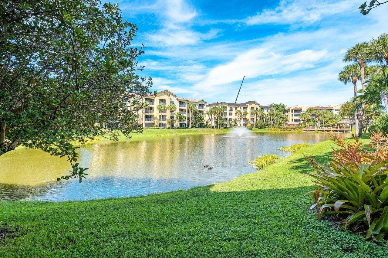 300 Uno Lago Drive 304, Juno Beach, FL 33408 — photo 20 of 24