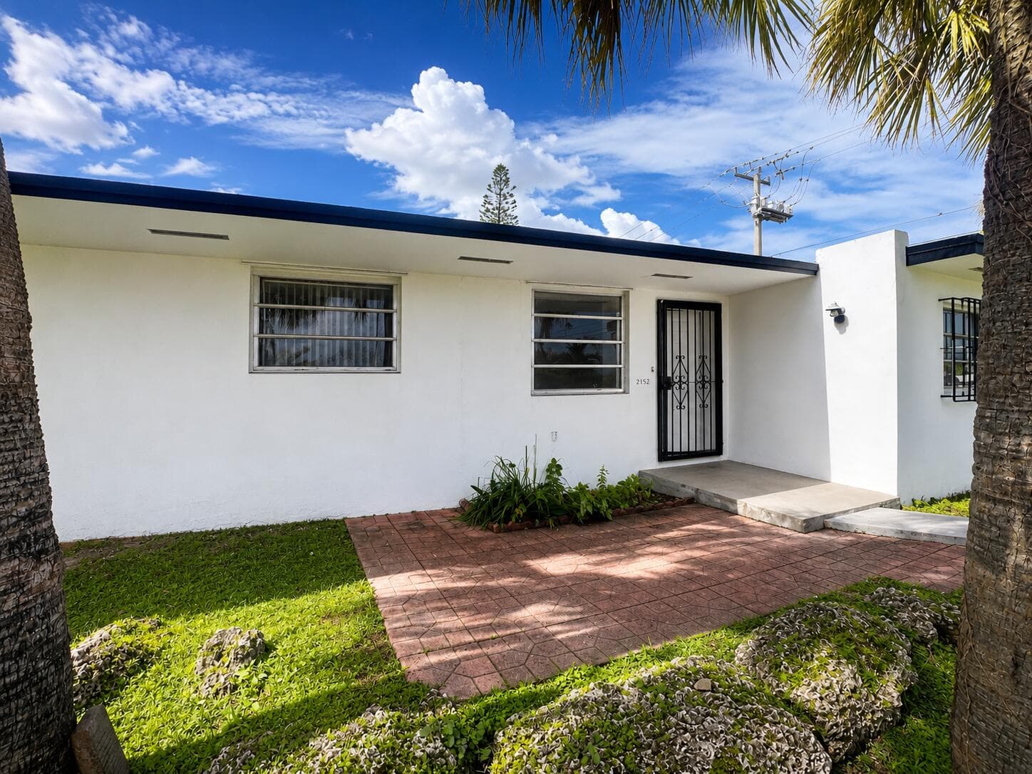 2152 SW 72nd Avenue, Miami, FL 33155 — photo 1 of 9