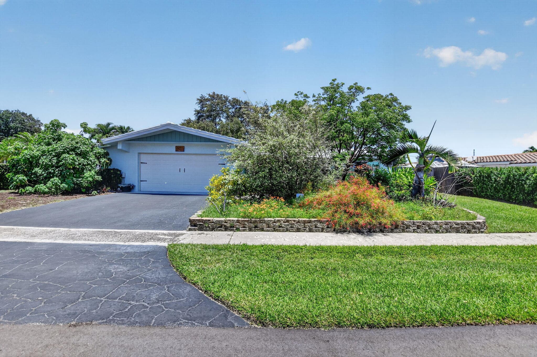 807 SW 3rd Street, Boca Raton, FL 33486 — photo 1 of 49