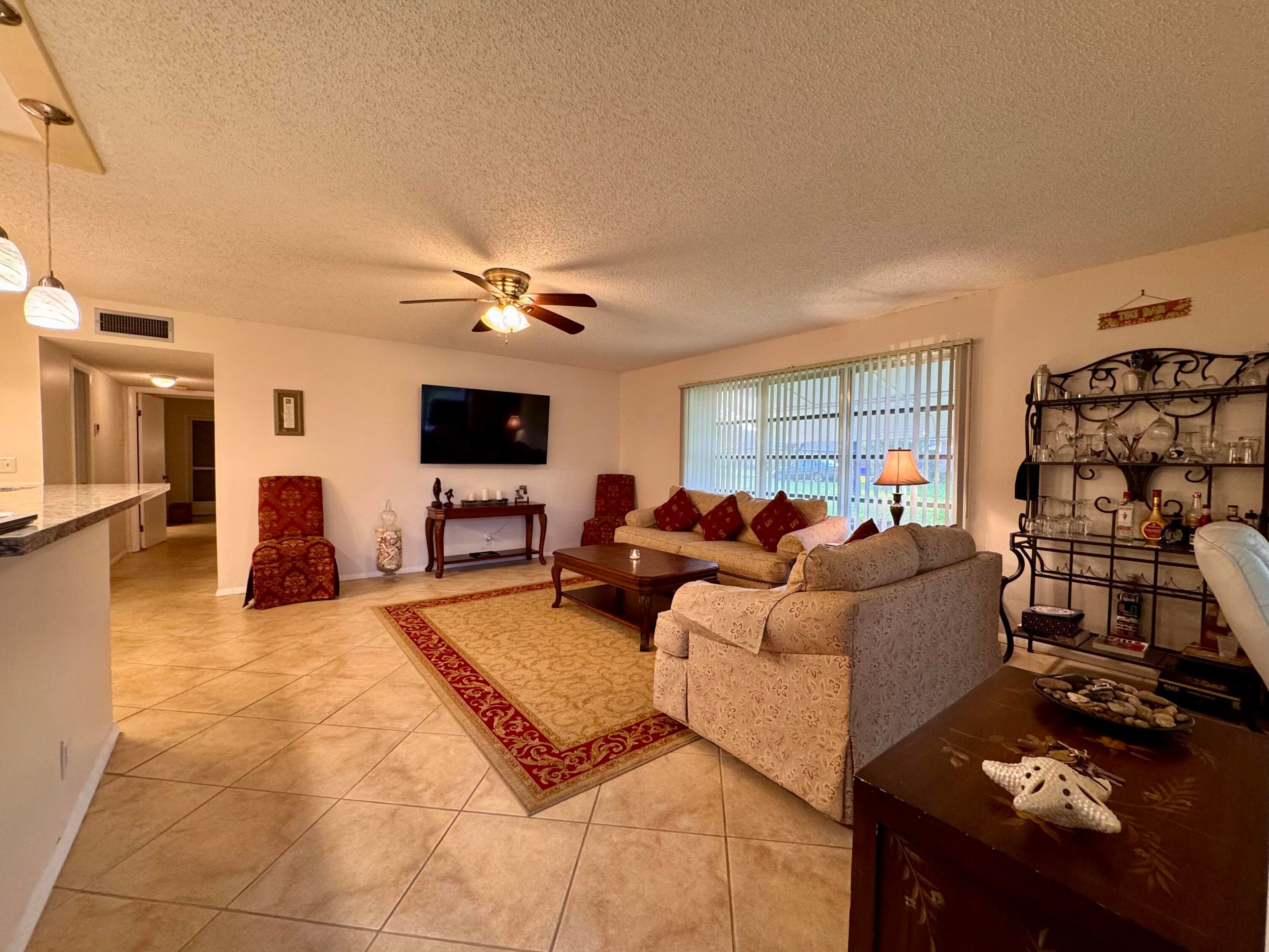 1252 Club Drive W D, Delray Beach, FL 33445 — photo 3 of 21