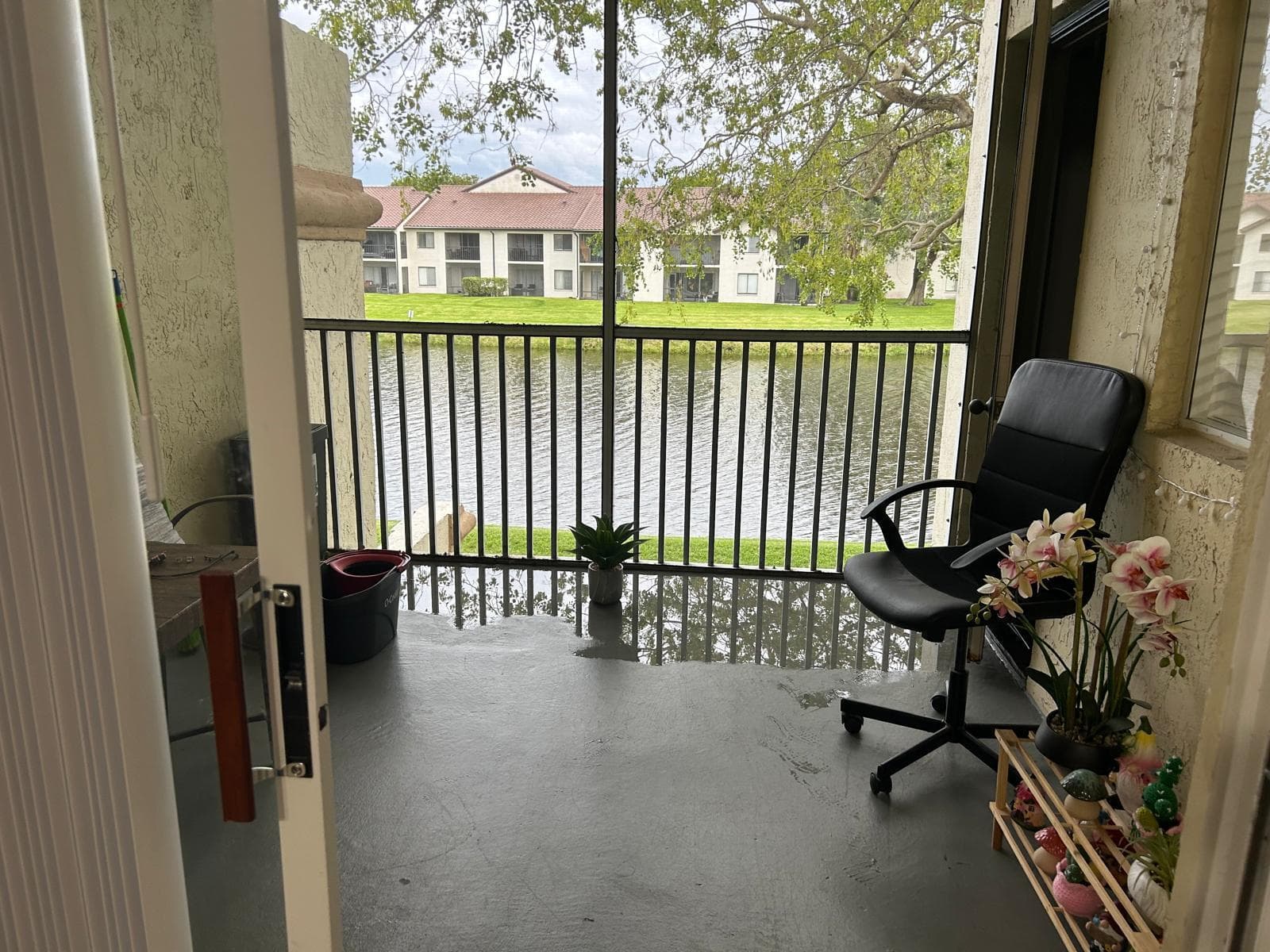 7205 Glenmoor Drive 7205, West Palm Beach, FL 33409 — photo 3 of 14