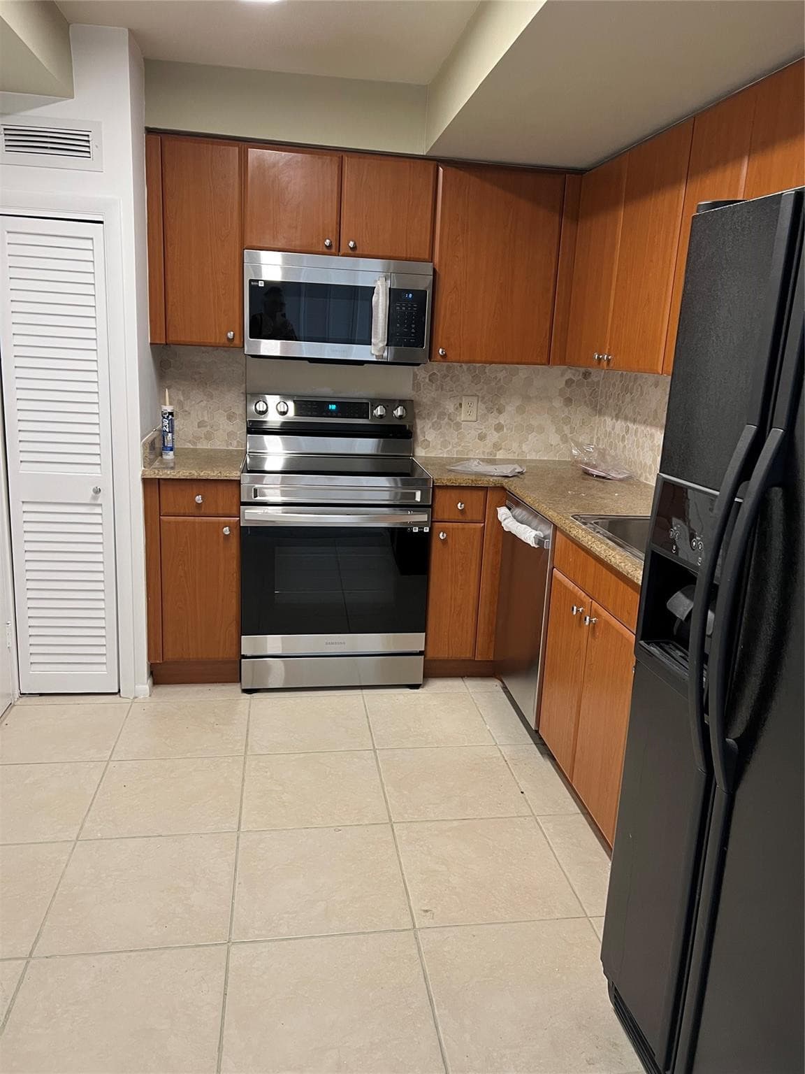 1900 S Ocean Boulevard 10g, Lauderdale-By-The-Sea, FL 33062 — photo 8 of 24