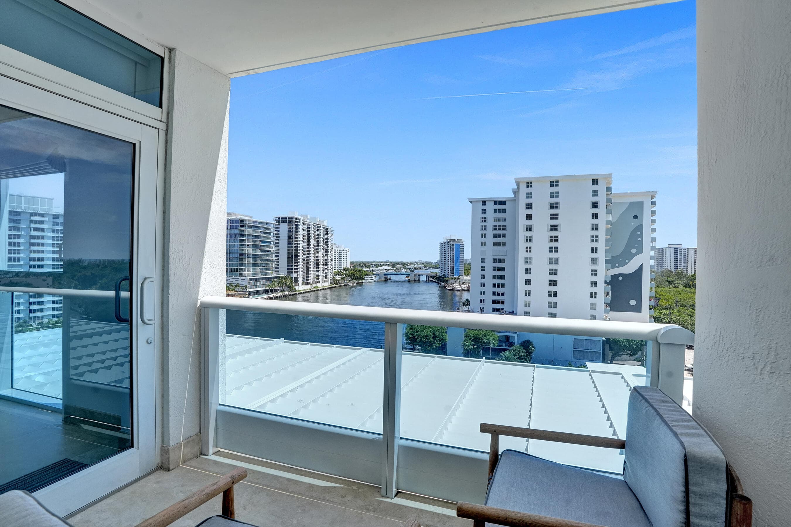 715 Bayshore Drive 902, Fort Lauderdale, FL 33304 — photo 23 of 35