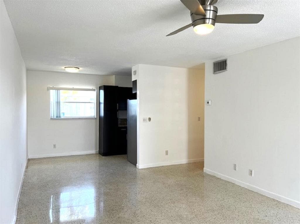 270 NE 40th Street NE 26, Oakland Park, FL 33334 — photo 10 of 14