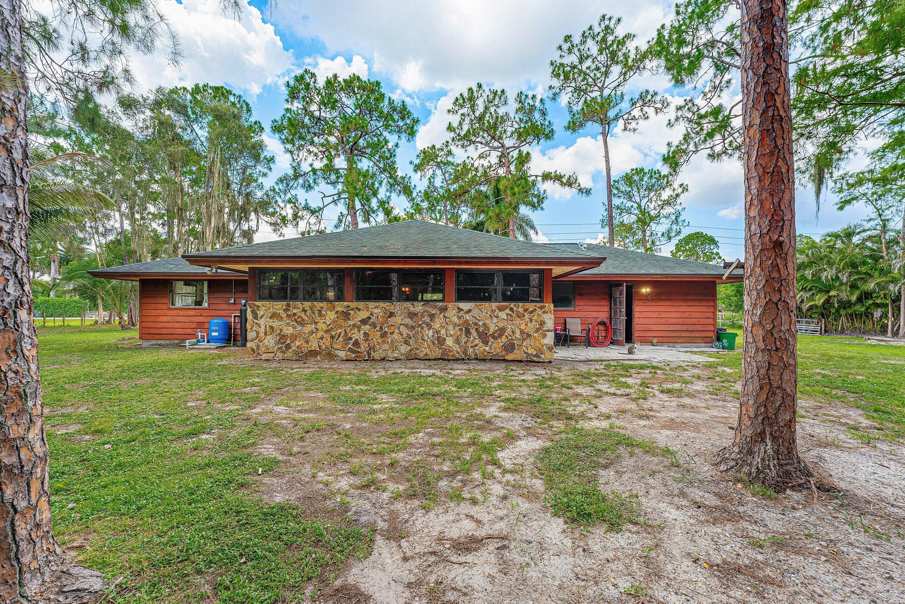 16355 Lancashire Drive E, Loxahatchee, FL 33470 — photo 5 of 29