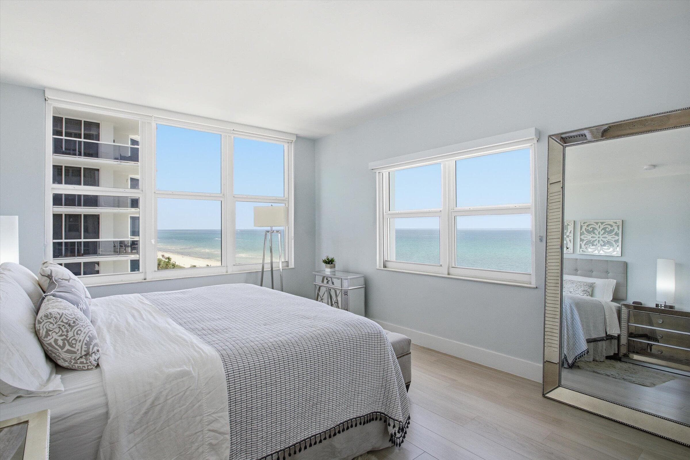 4747 Collins Avenue 1109, Miami Beach, FL 33140 — photo 17 of 47