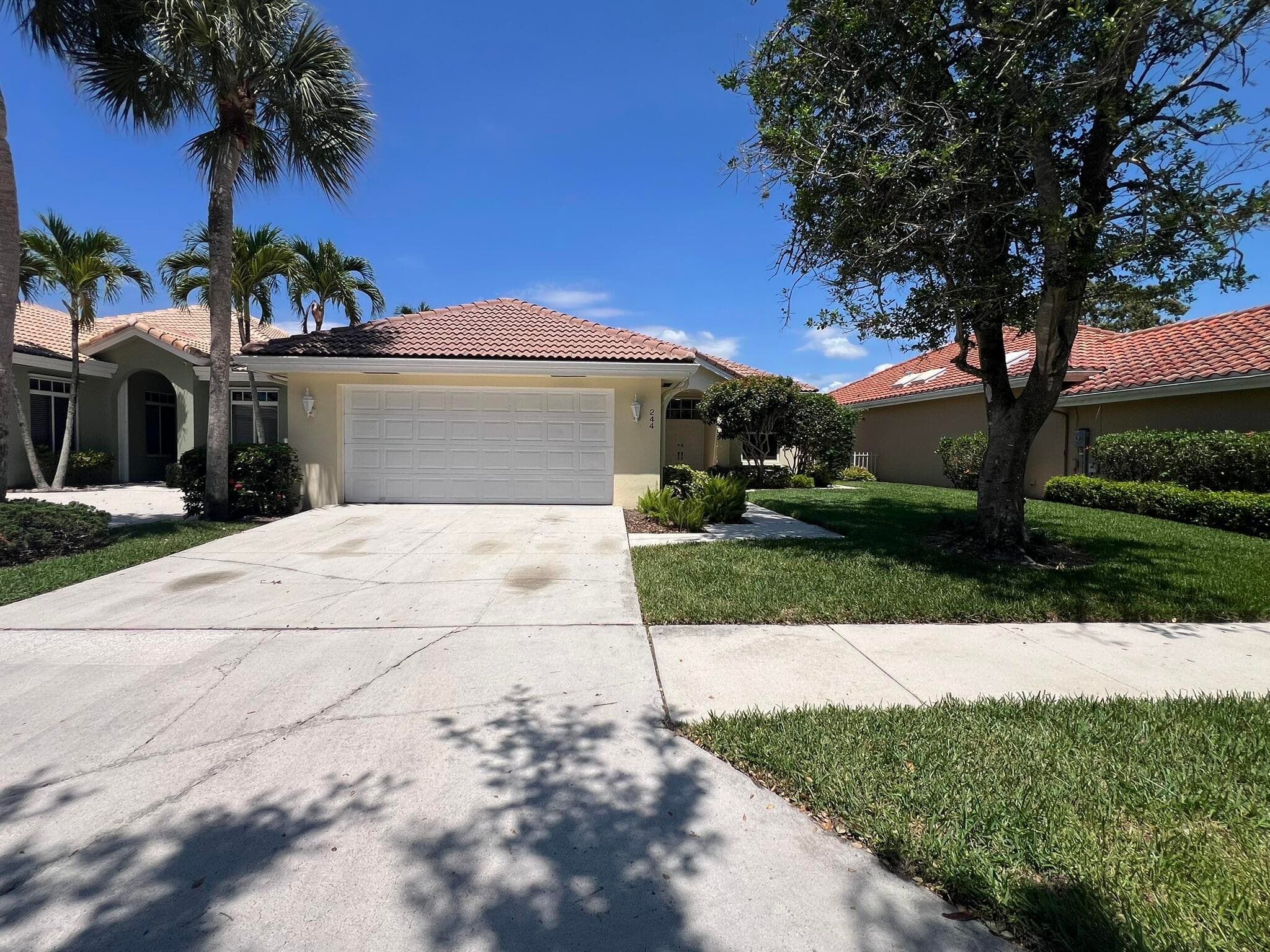 244 Hampton Place, Jupiter, FL 33458 — photo 2 of 31