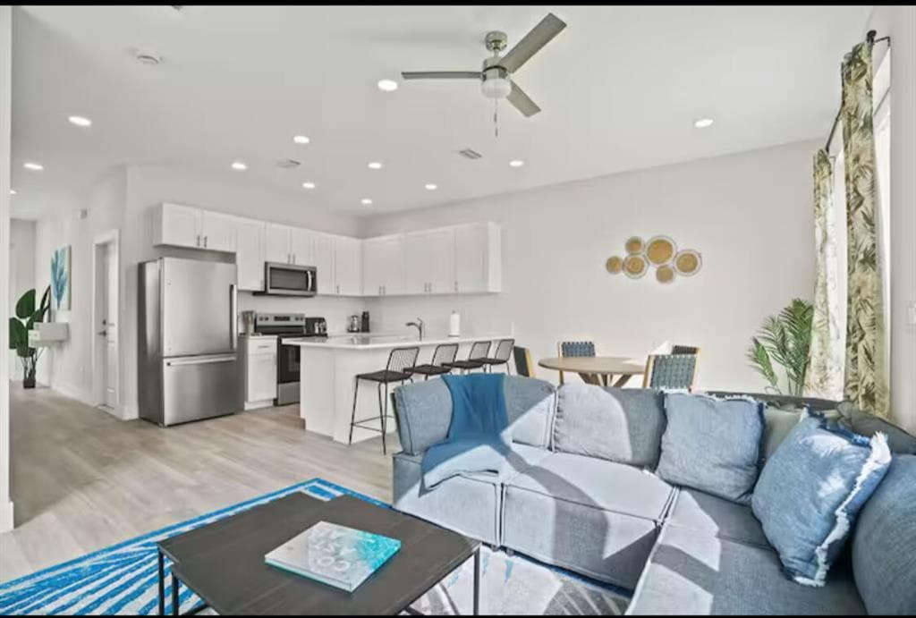1547 W 26th Court 2, Riviera Beach, FL 33404 — photo 7 of 18