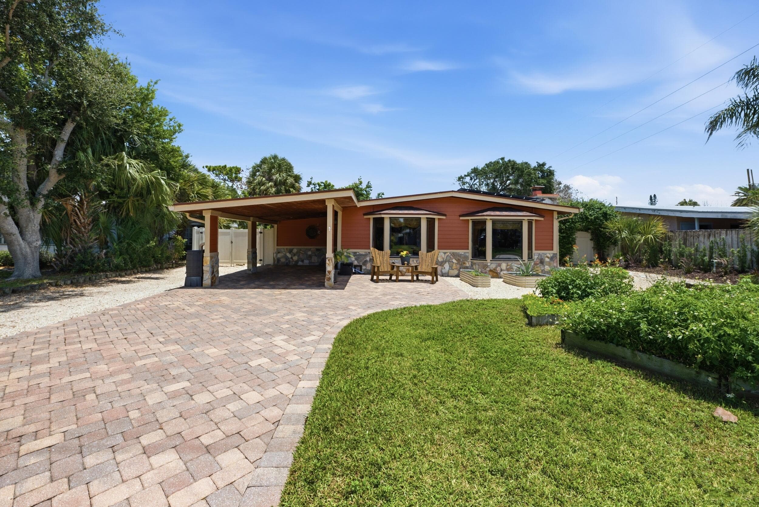 1055 S Brevard Avenue, Cocoa Beach, FL 32931 — photo