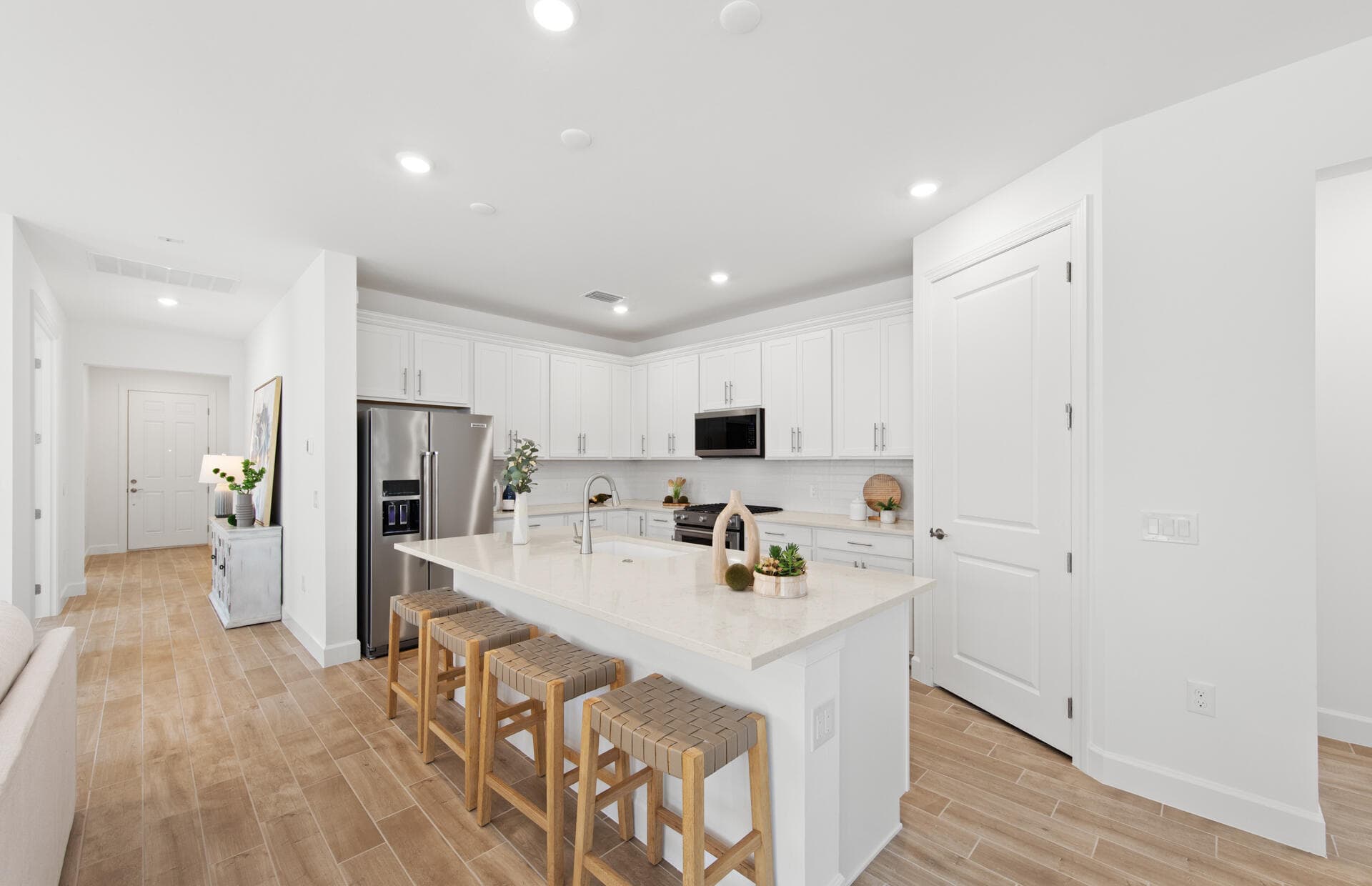 12584 Quartz Drive, FL 33920 — photo 15 of 23
