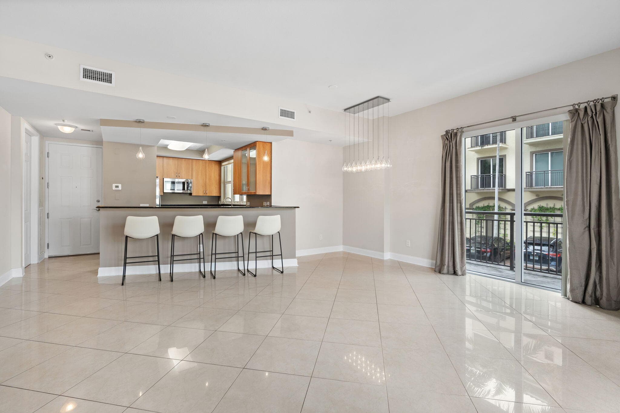 2617 NE 14th Avenue 109, Wilton Manors, FL 33334 — photo 6 of 52