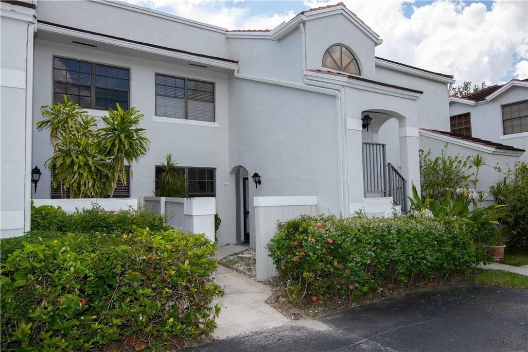 11969 NW 11th Street 11969, Pembroke Pines, FL 33026 — photo