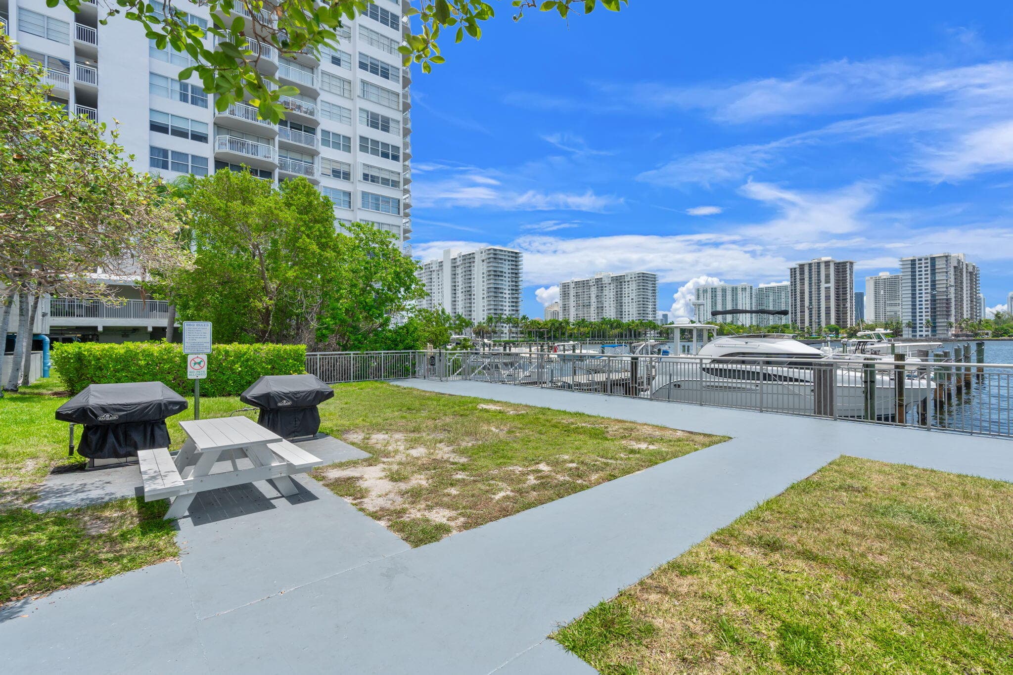 18011 Biscayne Boulevard 1704-1, Aventura, FL 33160 — photo 39 of 41