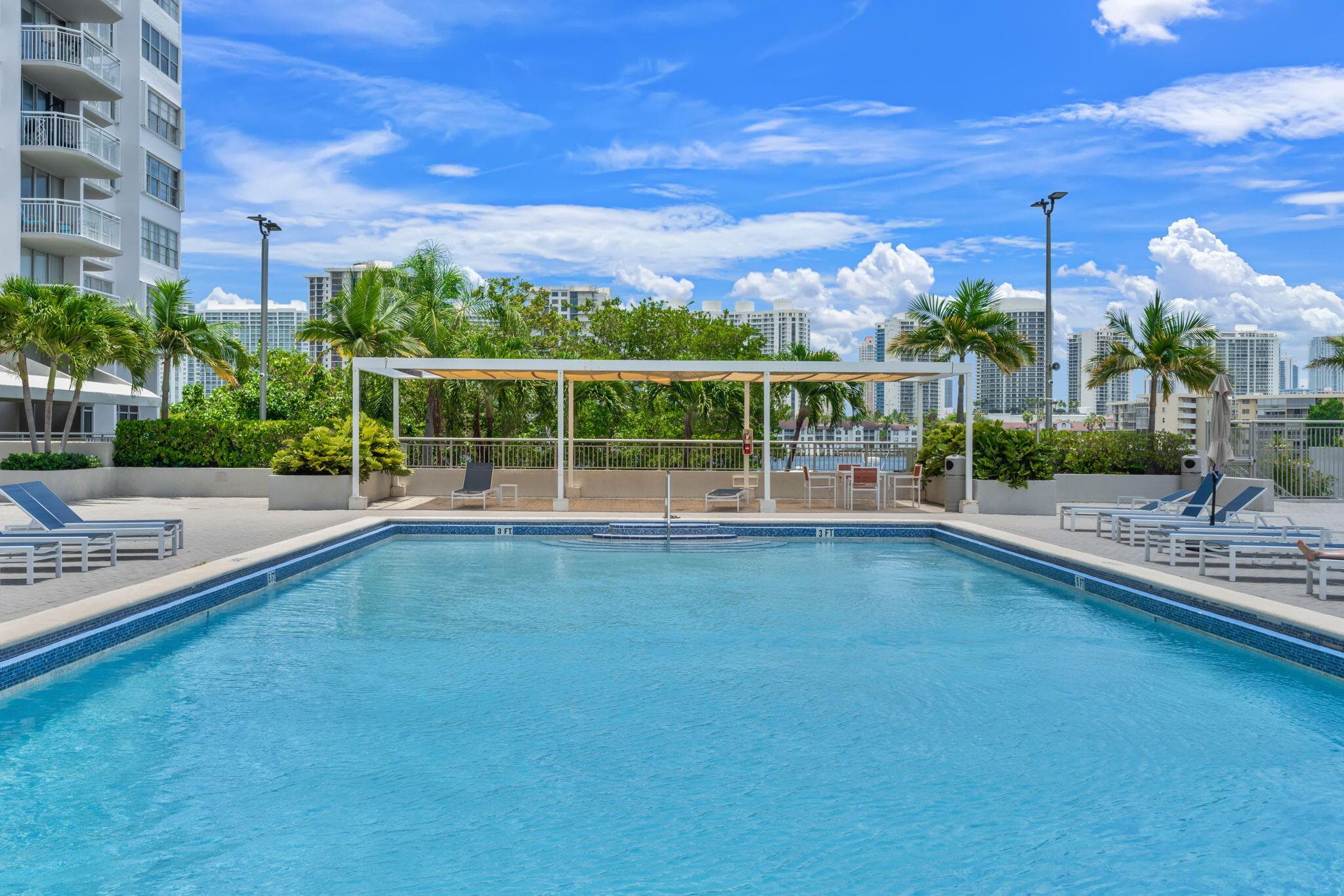 18011 Biscayne Boulevard 1704-1, Aventura, FL 33160 — photo 38 of 41