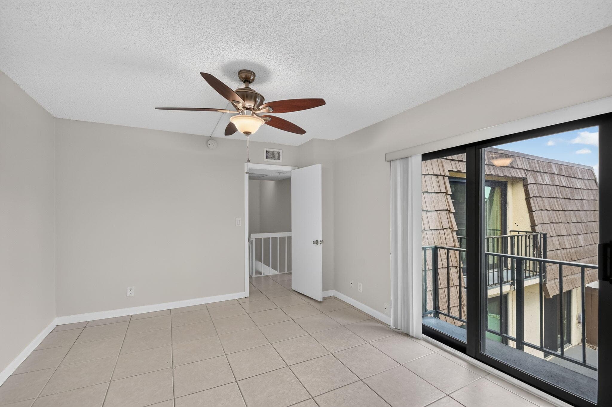 744 Springdale Circle, Palm Springs, FL 33461 — photo 24 of 40
