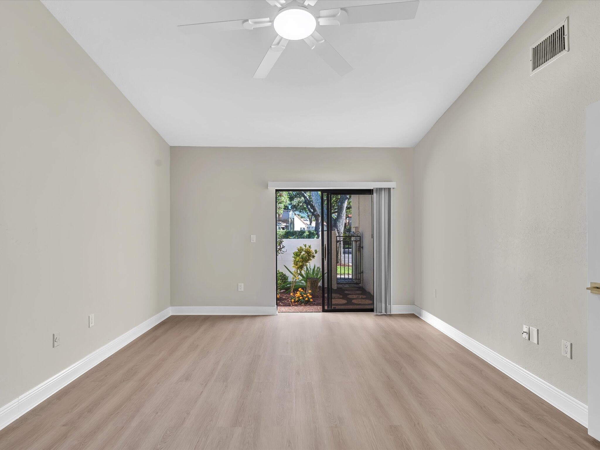 2627 Emerald Way N, Deerfield Beach, FL 33442 — photo 36 of 56