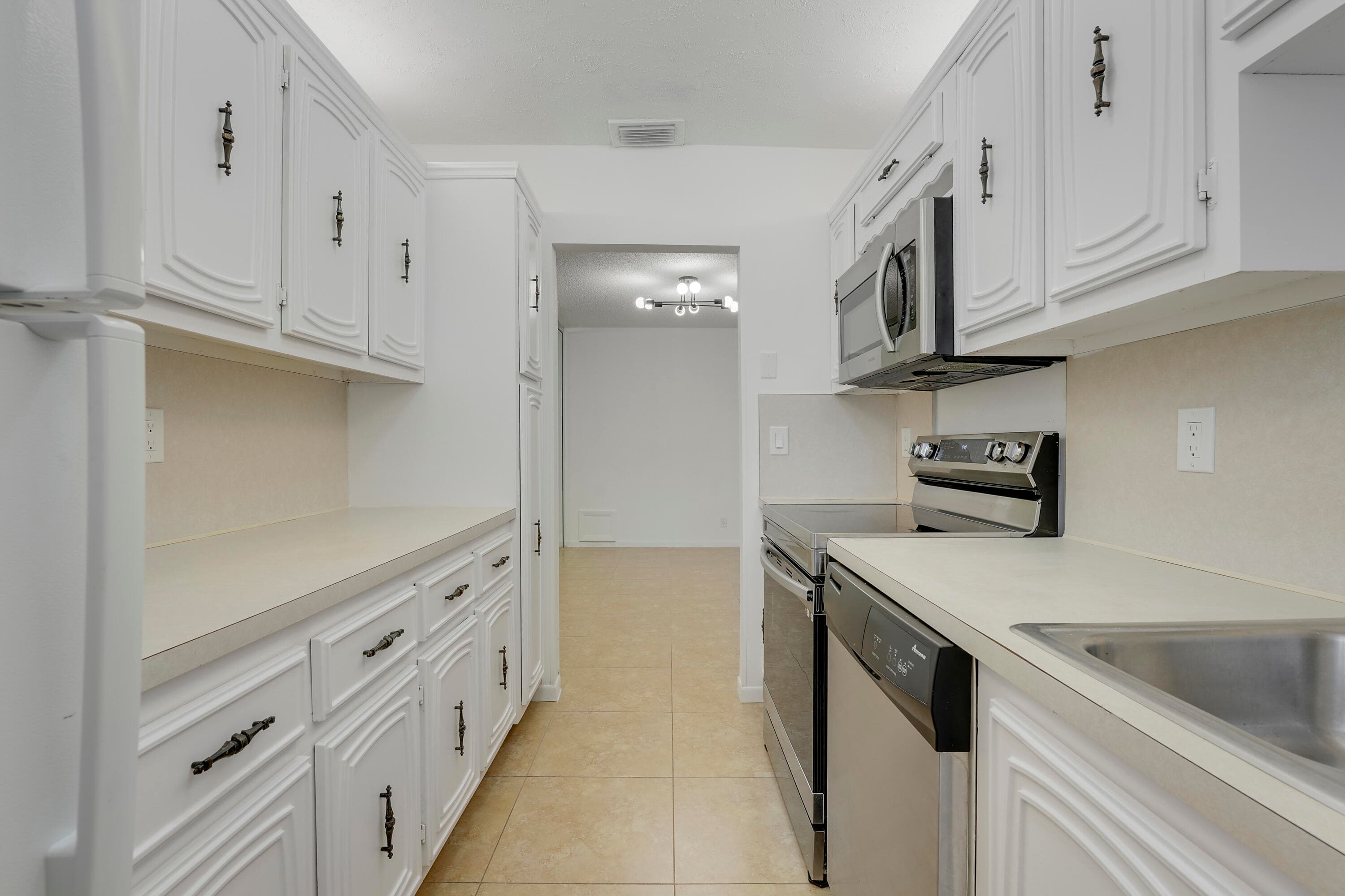 1142 W Circle Ter Terrace W C, Delray Beach, FL 33445 — photo 15 of 27