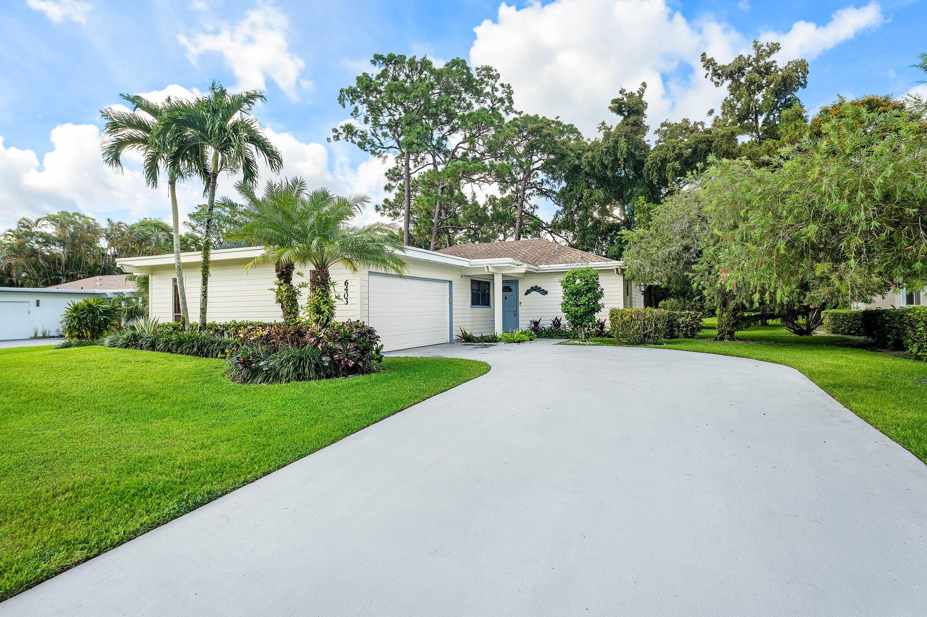 6403 Eastpointe Pines Street, Palm Beach Gardens, FL 33418 — photo 1 of 29