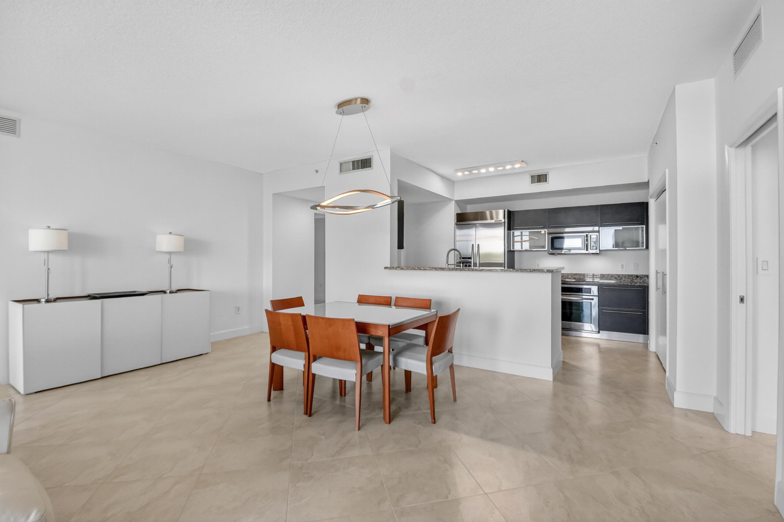 550 Okeechobee Boulevard 423, West Palm Beach, FL 33401 — photo 21 of 133