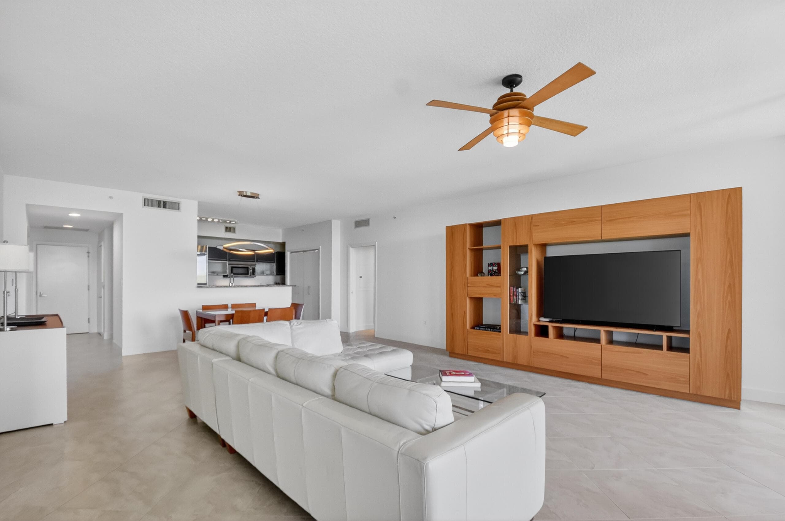 550 Okeechobee Boulevard 423, West Palm Beach, FL 33401 — photo 24 of 133
