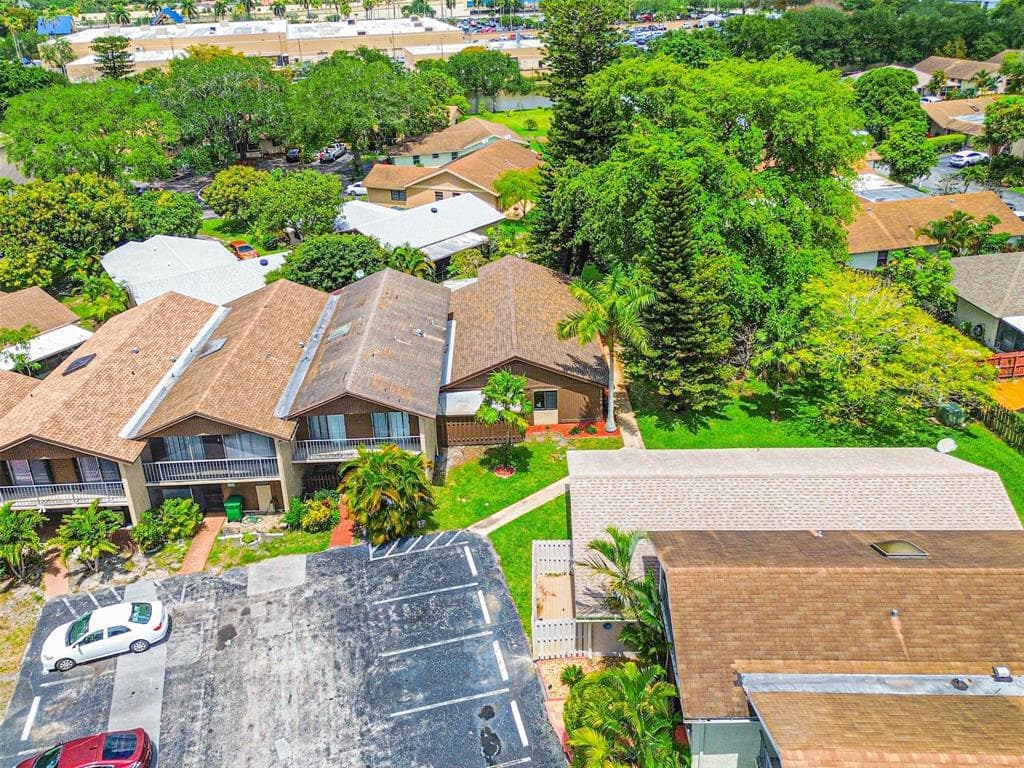 2146 Nova Village Drive, Davie, FL 33317 — photo 31 of 43