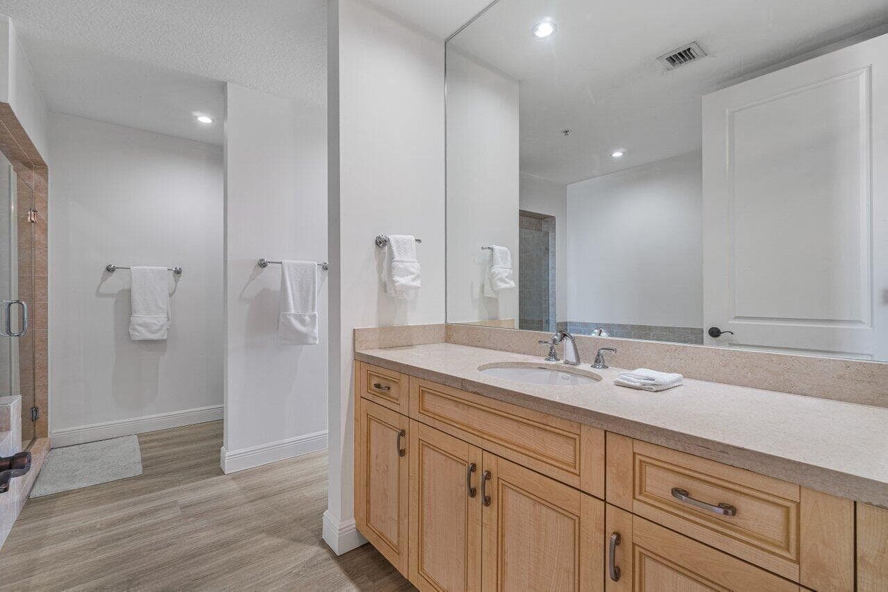 200 NE 2nd Avenue 401, Delray Beach, FL 33444 — photo 7 of 21