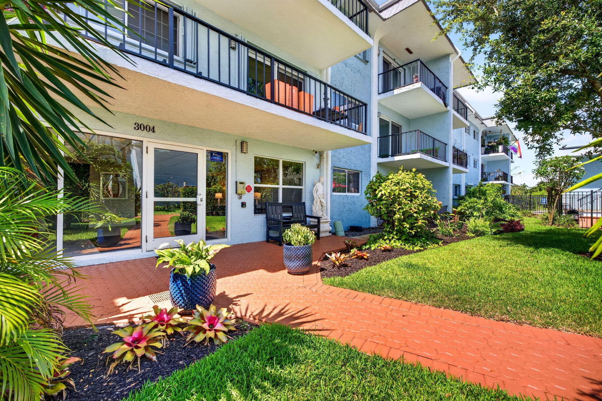 3004 NE 5th Terrace 216-c, Wilton Manors, FL 33334 — photo