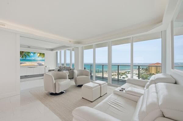 333 NE 21st Avenue 1422, Deerfield Beach, FL 33441 — photo