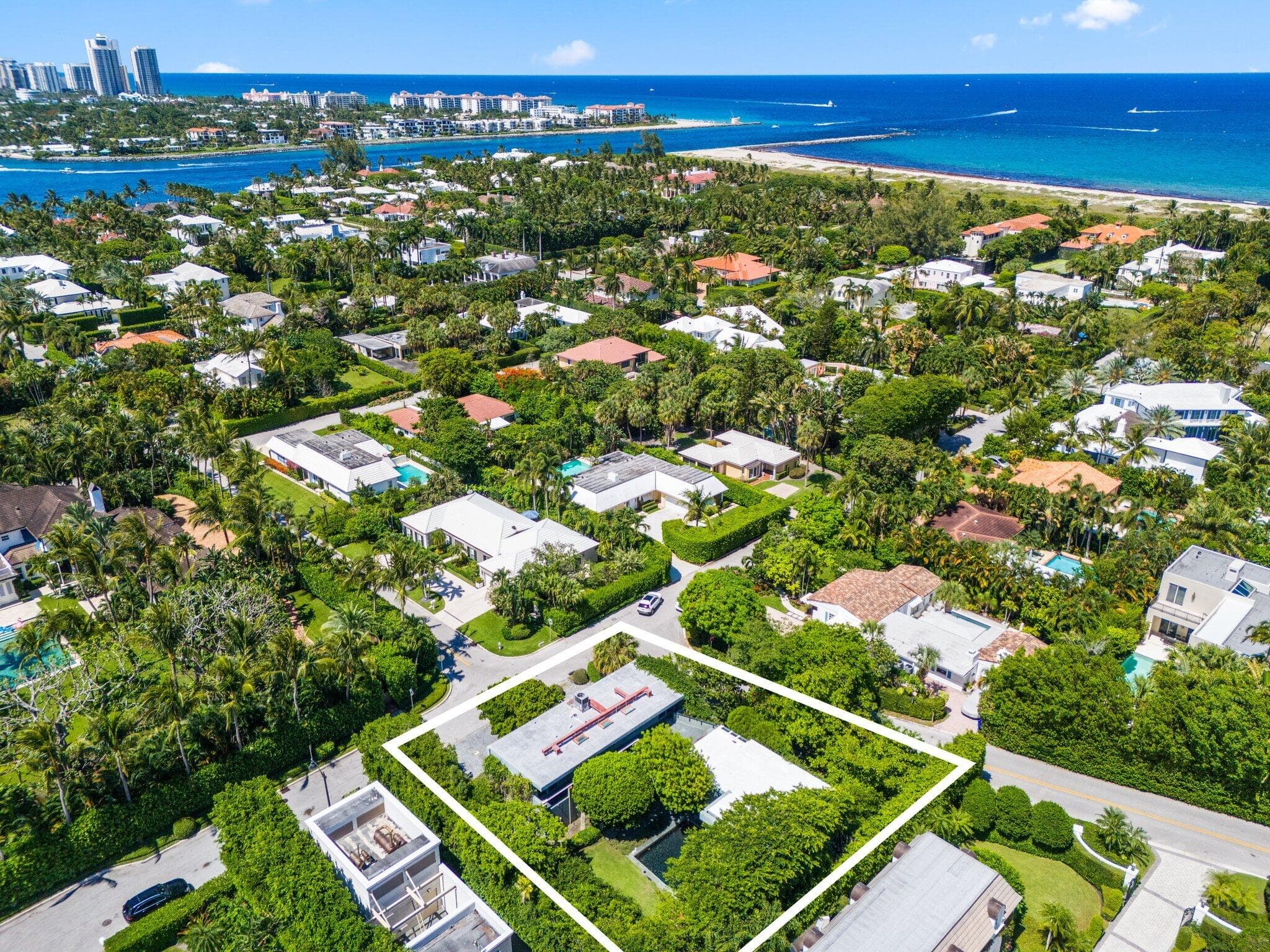 1496 N Lake Way, Palm Beach, FL 33480 — photo 8 of 9
