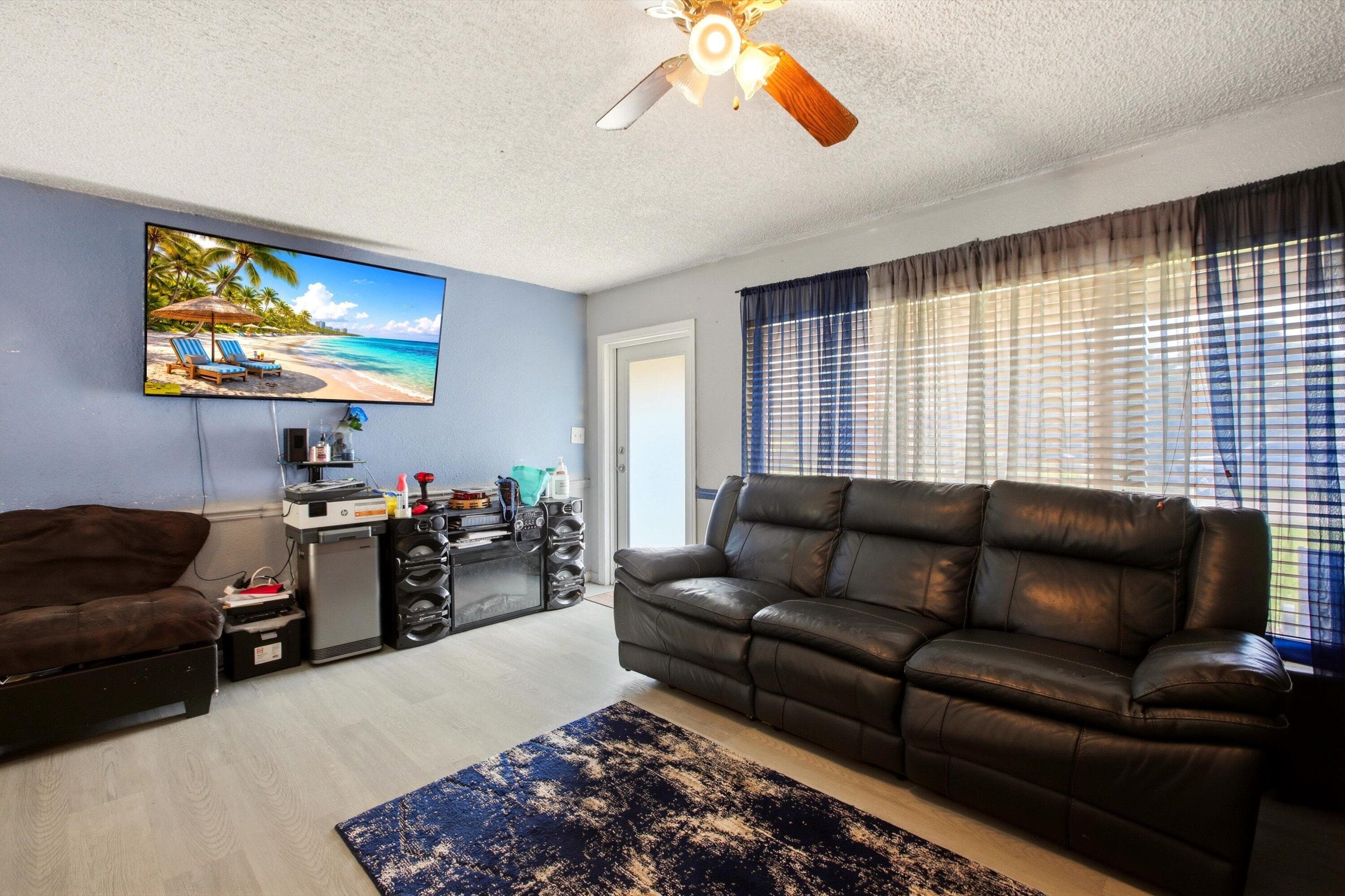 1671 N Cypress Road, Pompano Beach, FL 33060 — photo 14 of 34