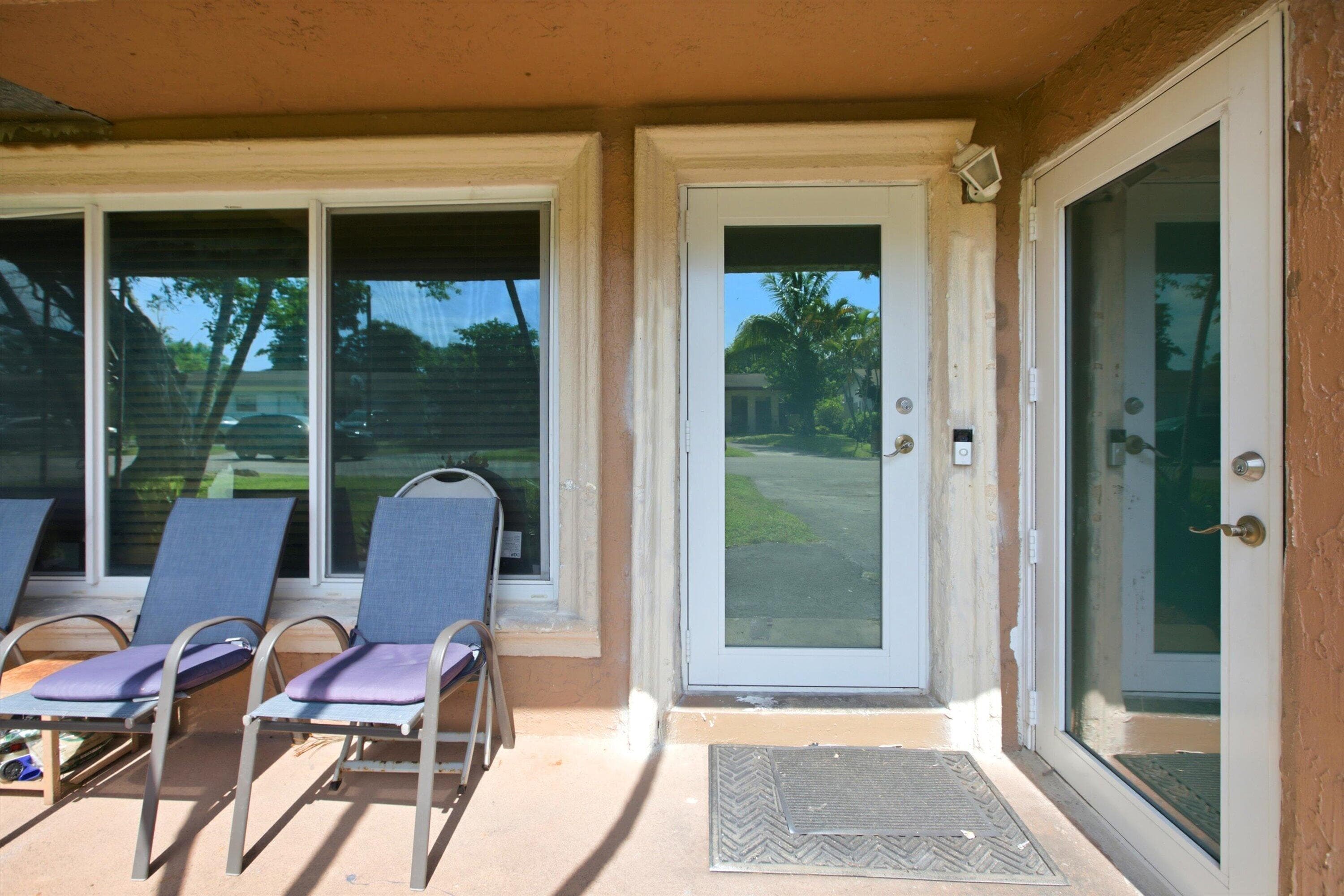 1671 N Cypress Road, Pompano Beach, FL 33060 — photo 3 of 34