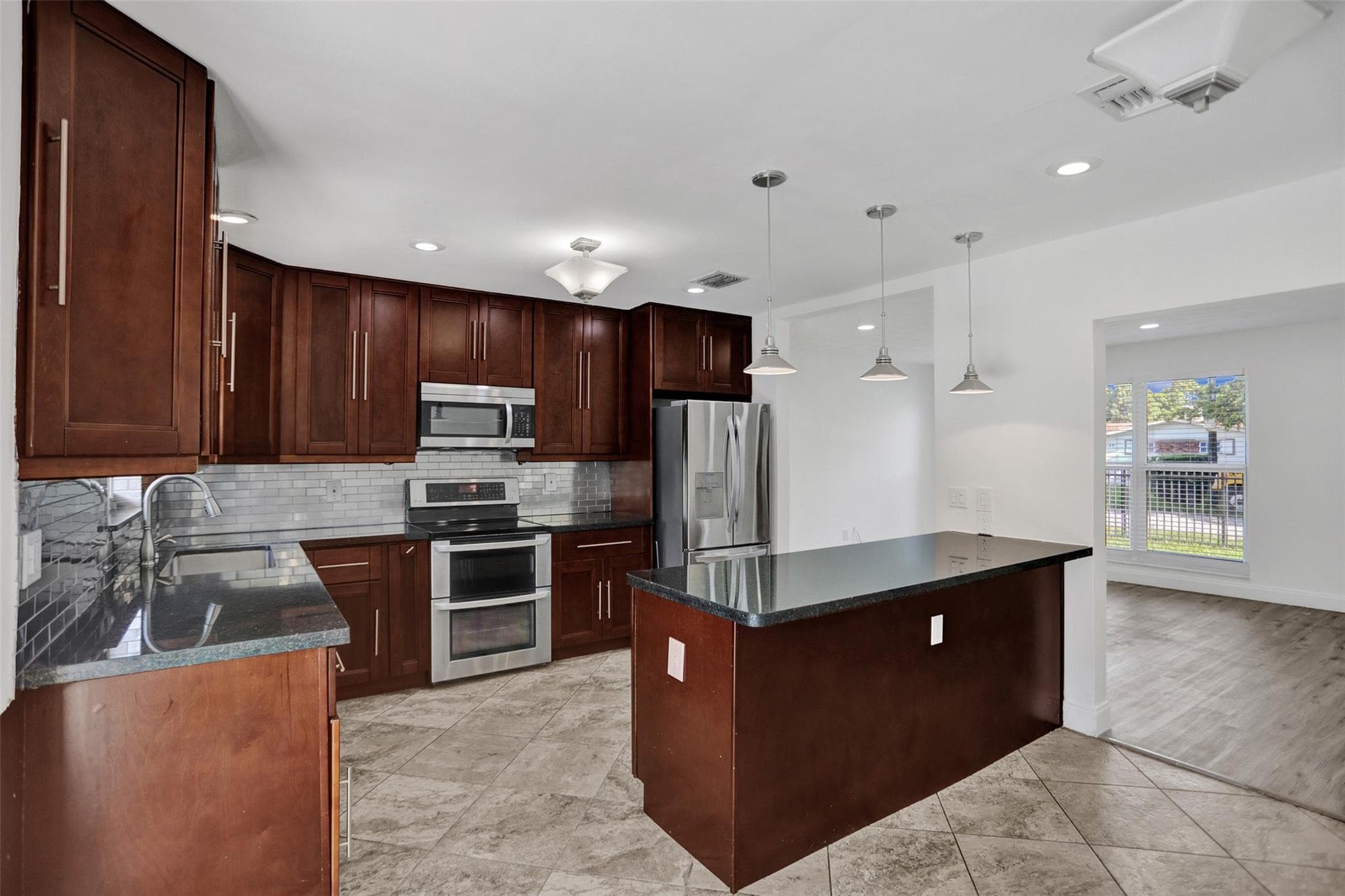 30 NE 139th Street, Miami, FL 33161 — photo 19 of 71