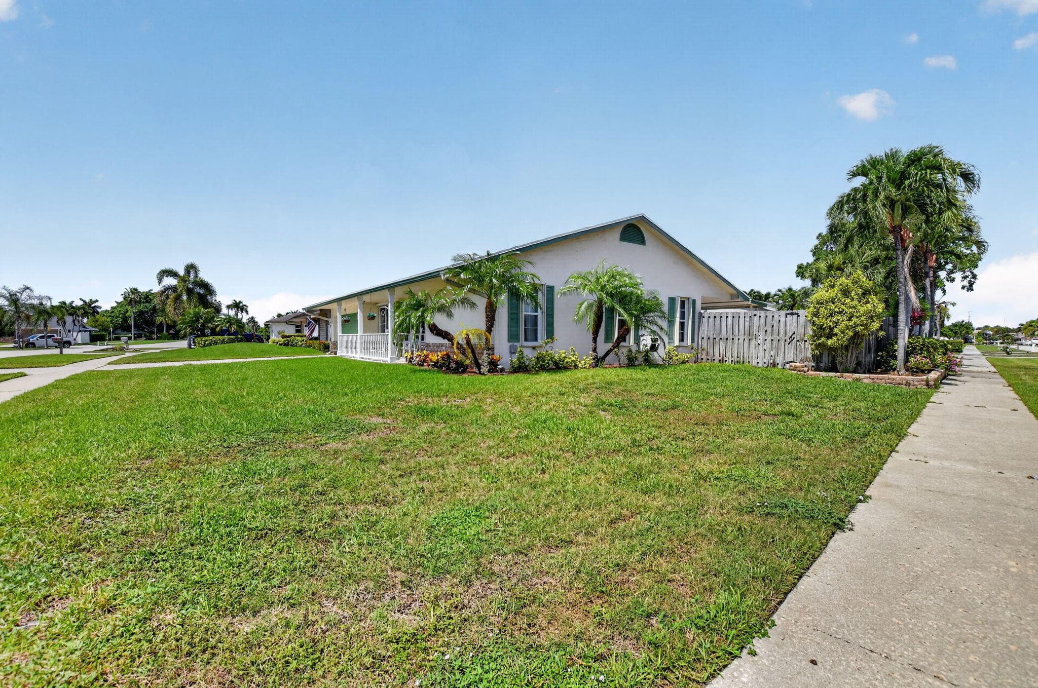 1345 SW 28th Avenue, Deerfield Beach, FL 33442 — photo 5 of 47