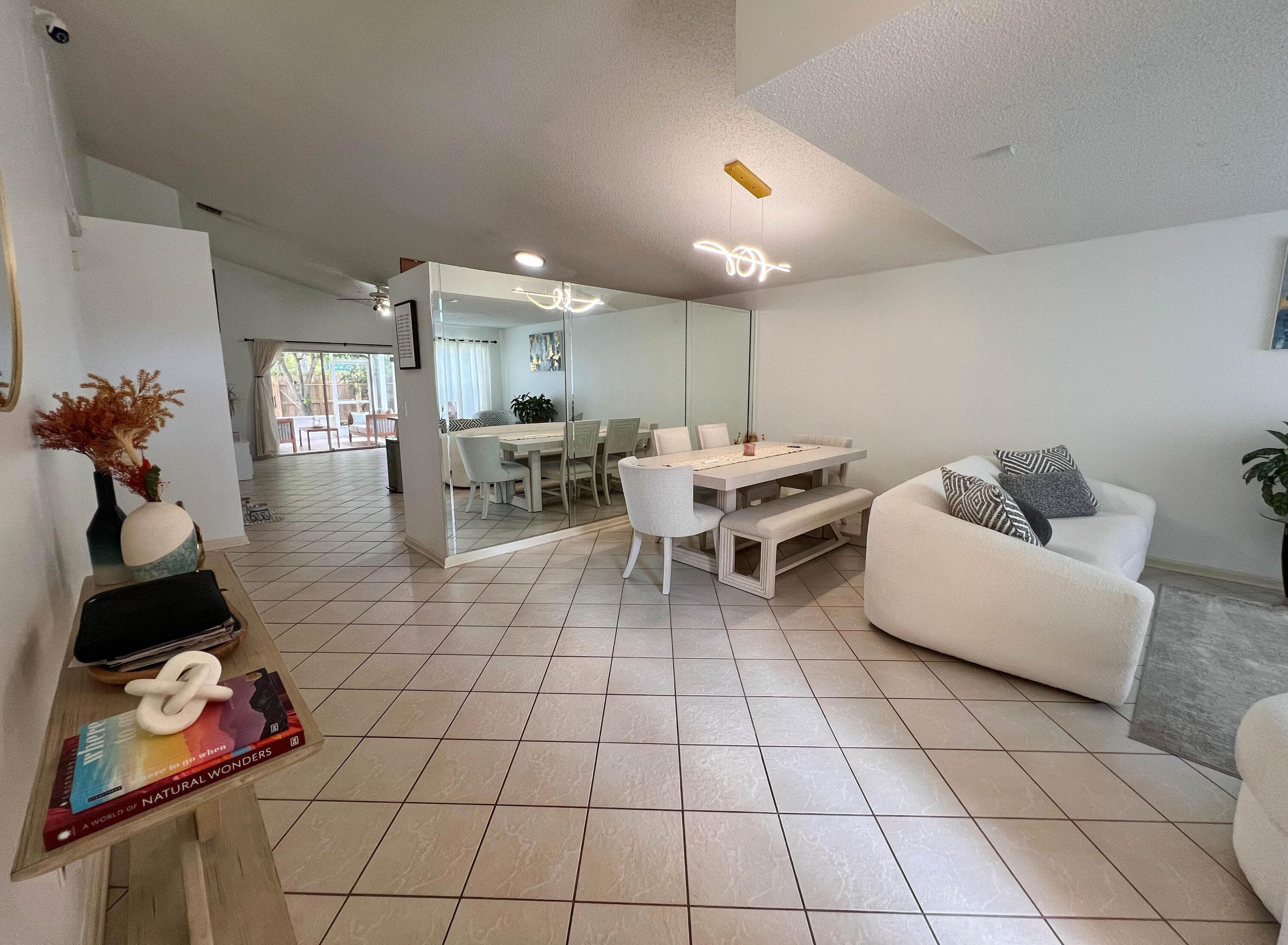 8229 White Rock Circle, Boynton Beach, FL 33436 — photo 3 of 37