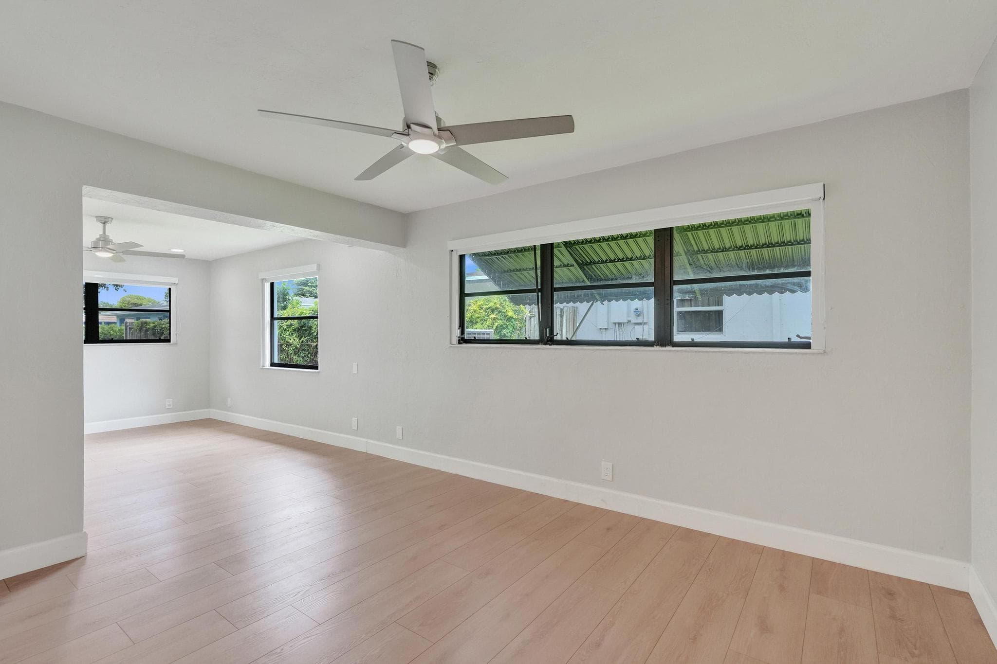 1054 Wyoming Avenue, Fort Lauderdale, FL 33312 — photo 15 of 37