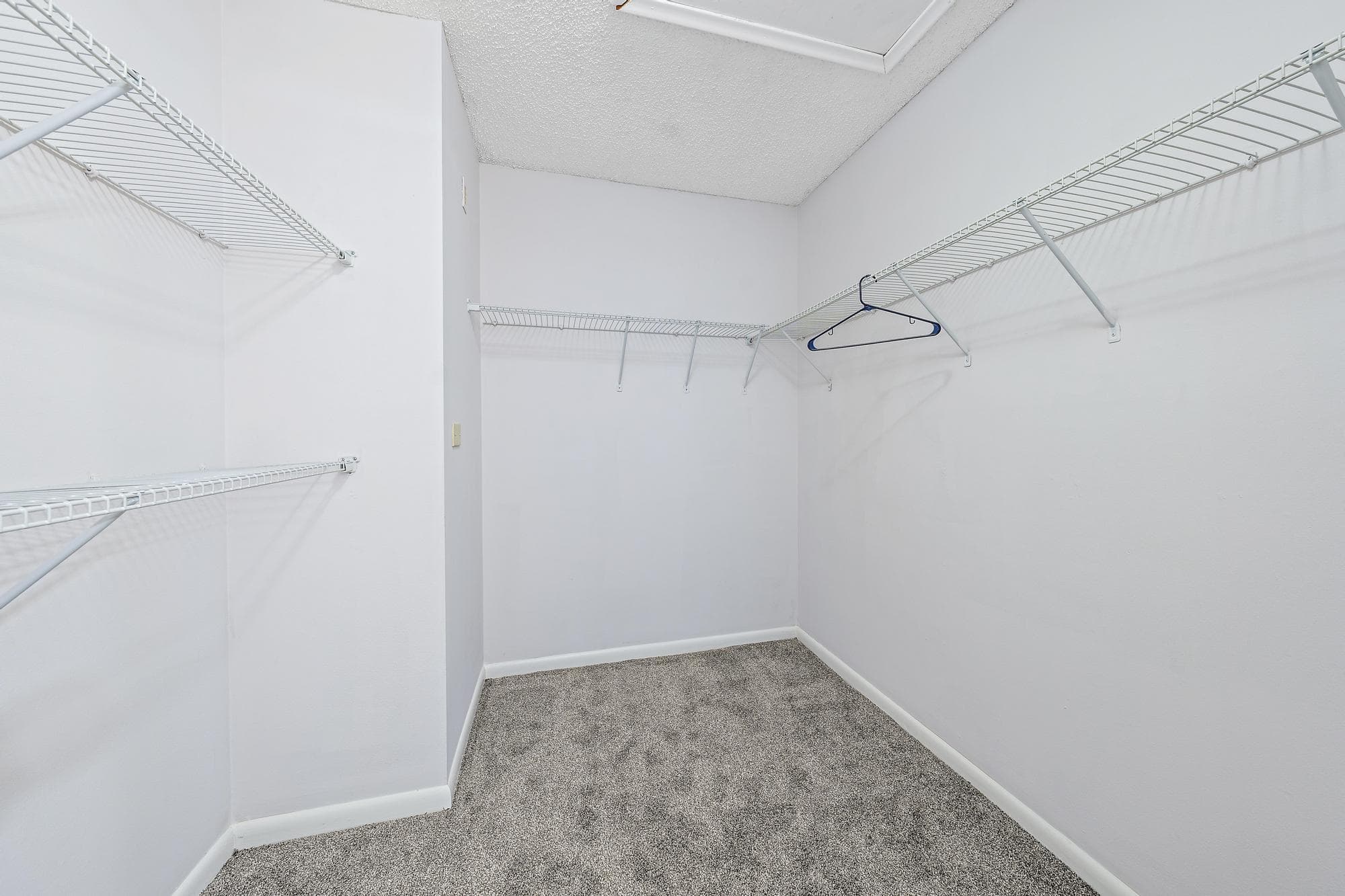 352 Prestwick Circle 1, Palm Beach Gardens, FL 33418 — photo 5 of 33