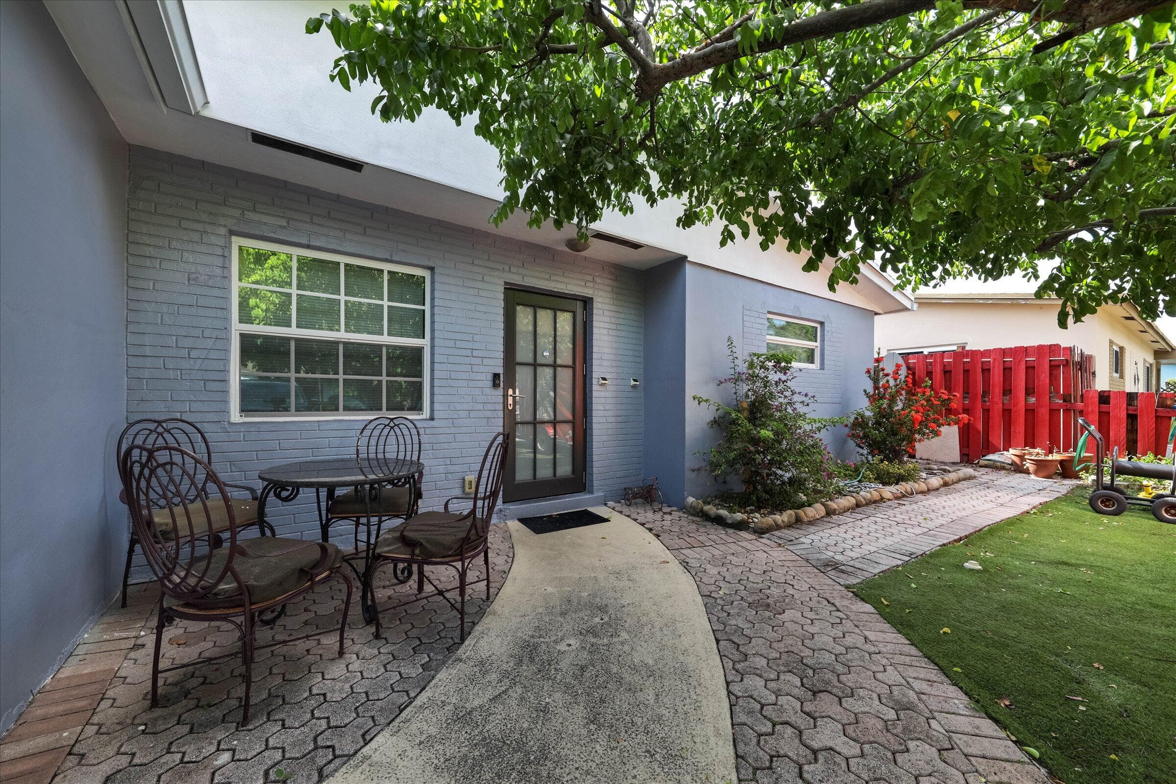 3850 NE 12th Terrace, Pompano Beach, FL 33064 — photo 2 of 39