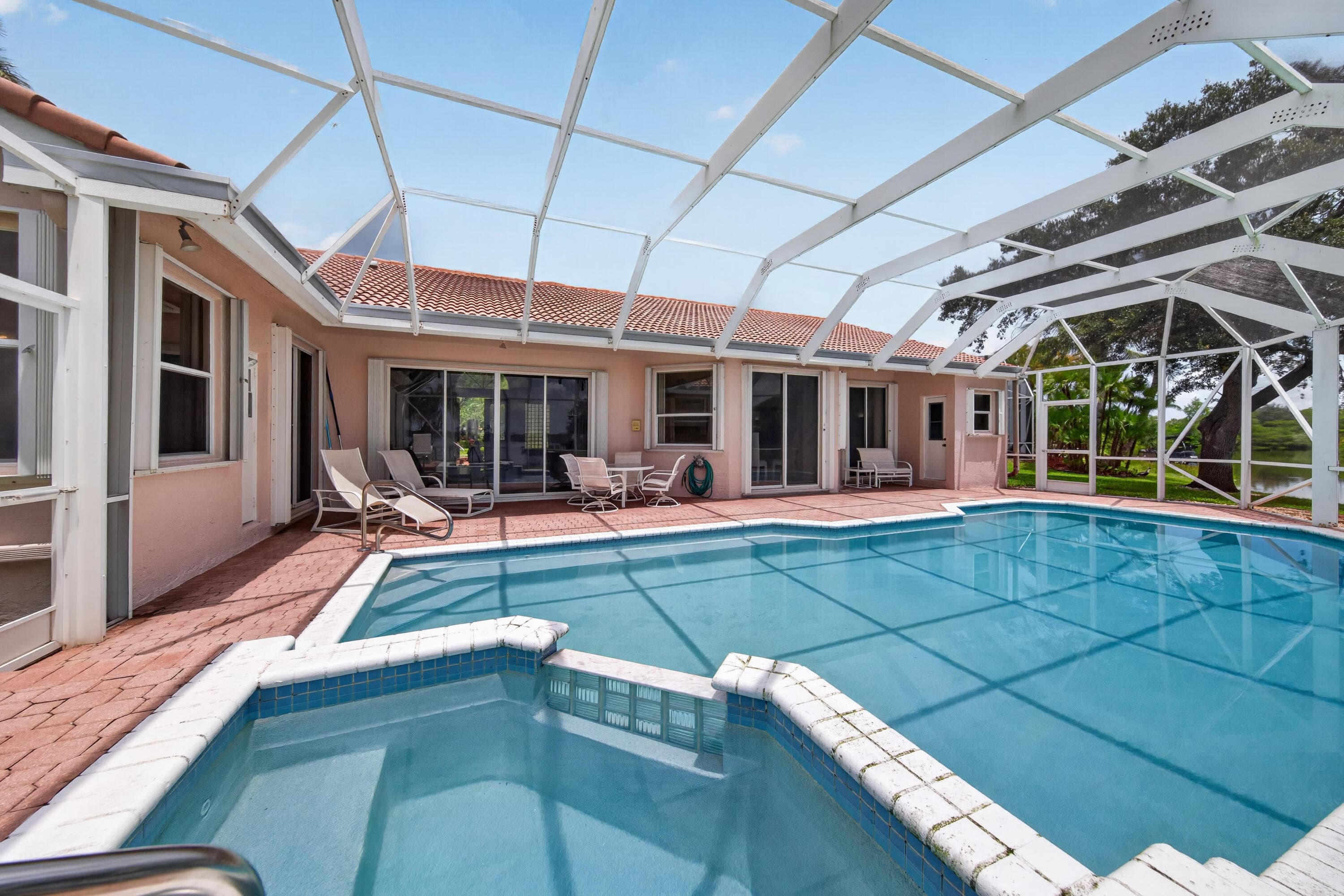 1501 NW 180th Way, Pembroke Pines, FL 33029 — photo 31 of 63