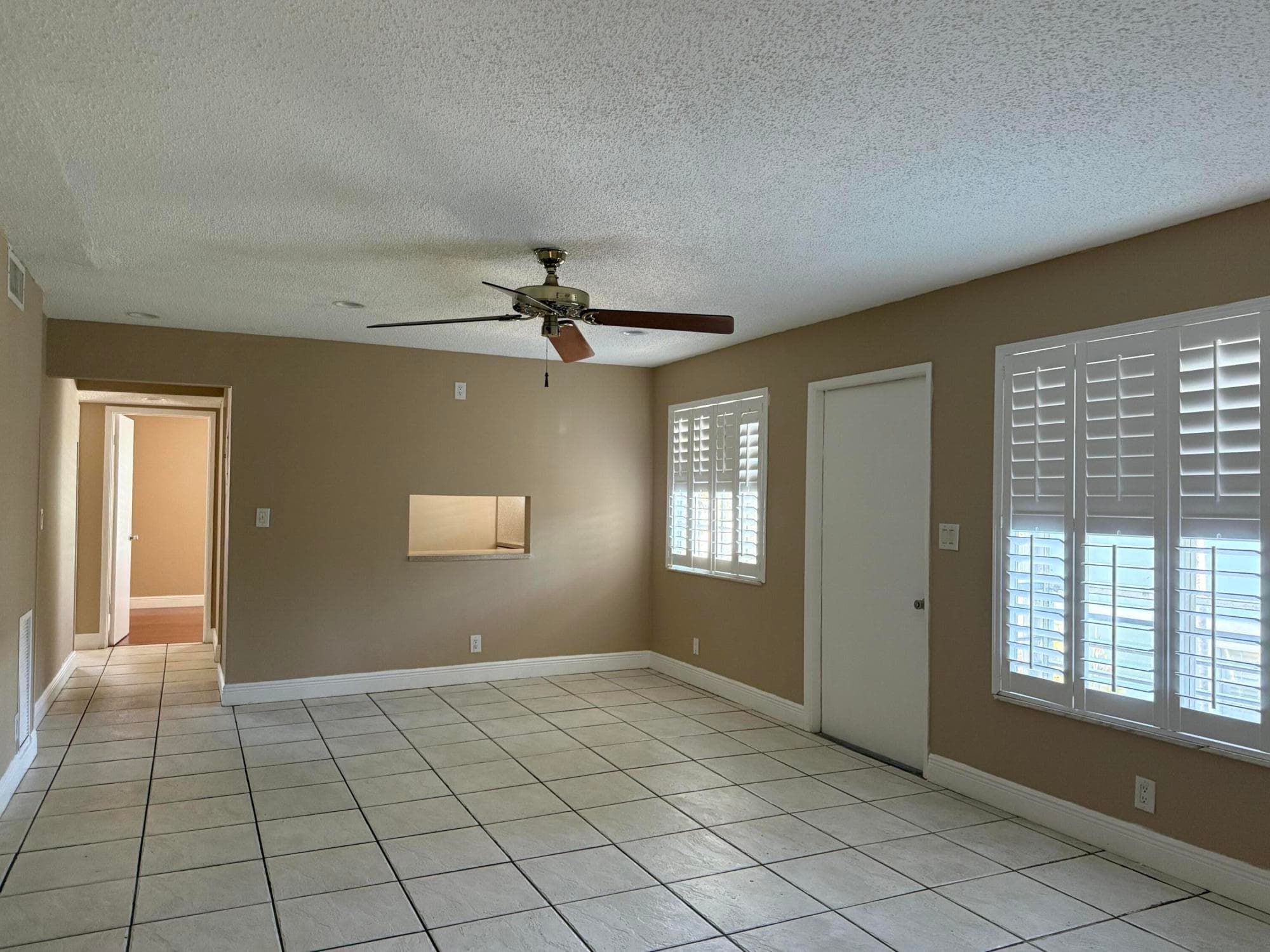 320 SE 10th Street C, Pompano Beach, FL 33060 — photo 3 of 17