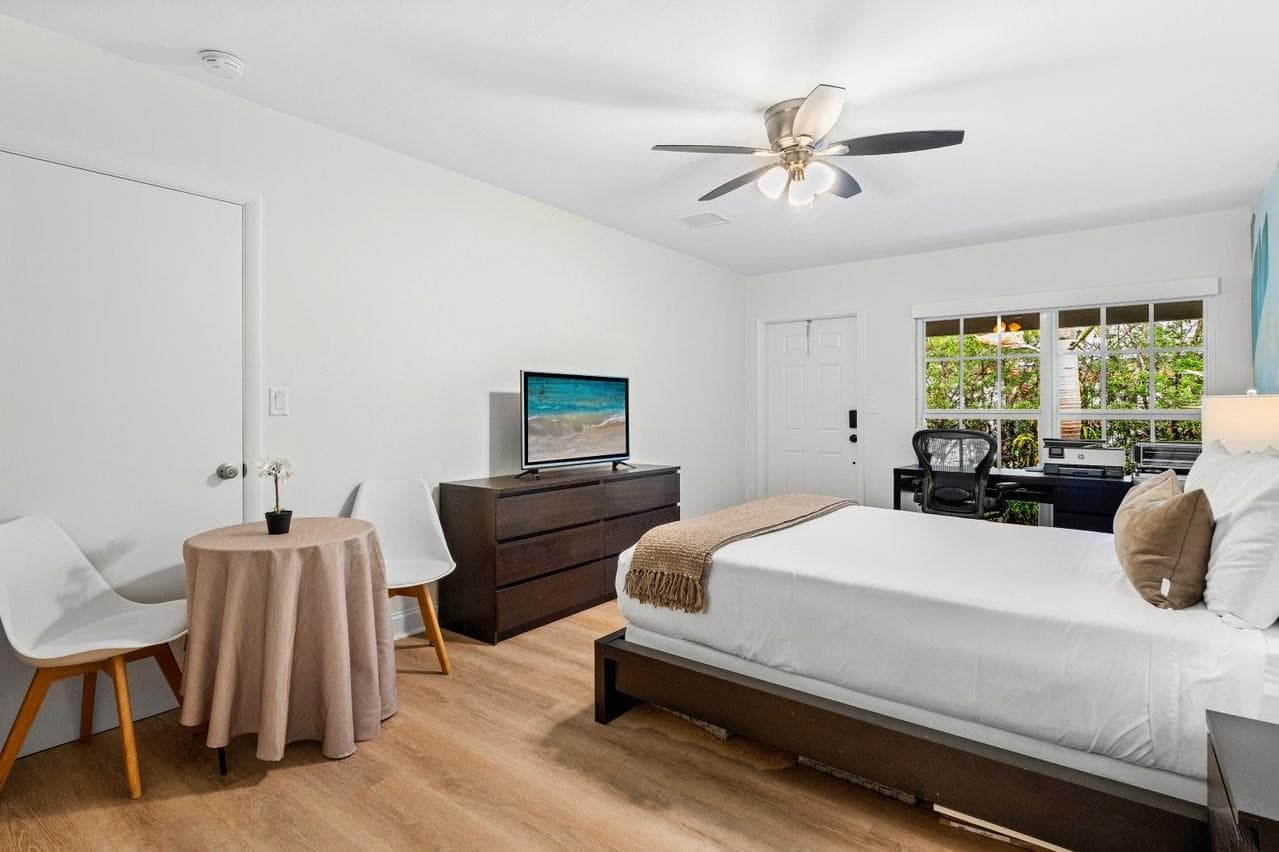 615 & 617 NE 9th Avenue, Fort Lauderdale, FL 33304 — photo 49 of 91
