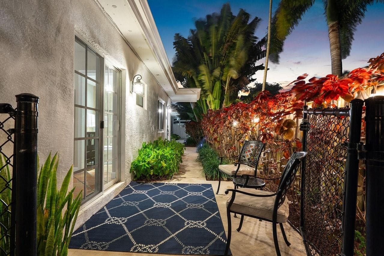 615 & 617 NE 9th Avenue, Fort Lauderdale, FL 33304 — photo 86 of 91