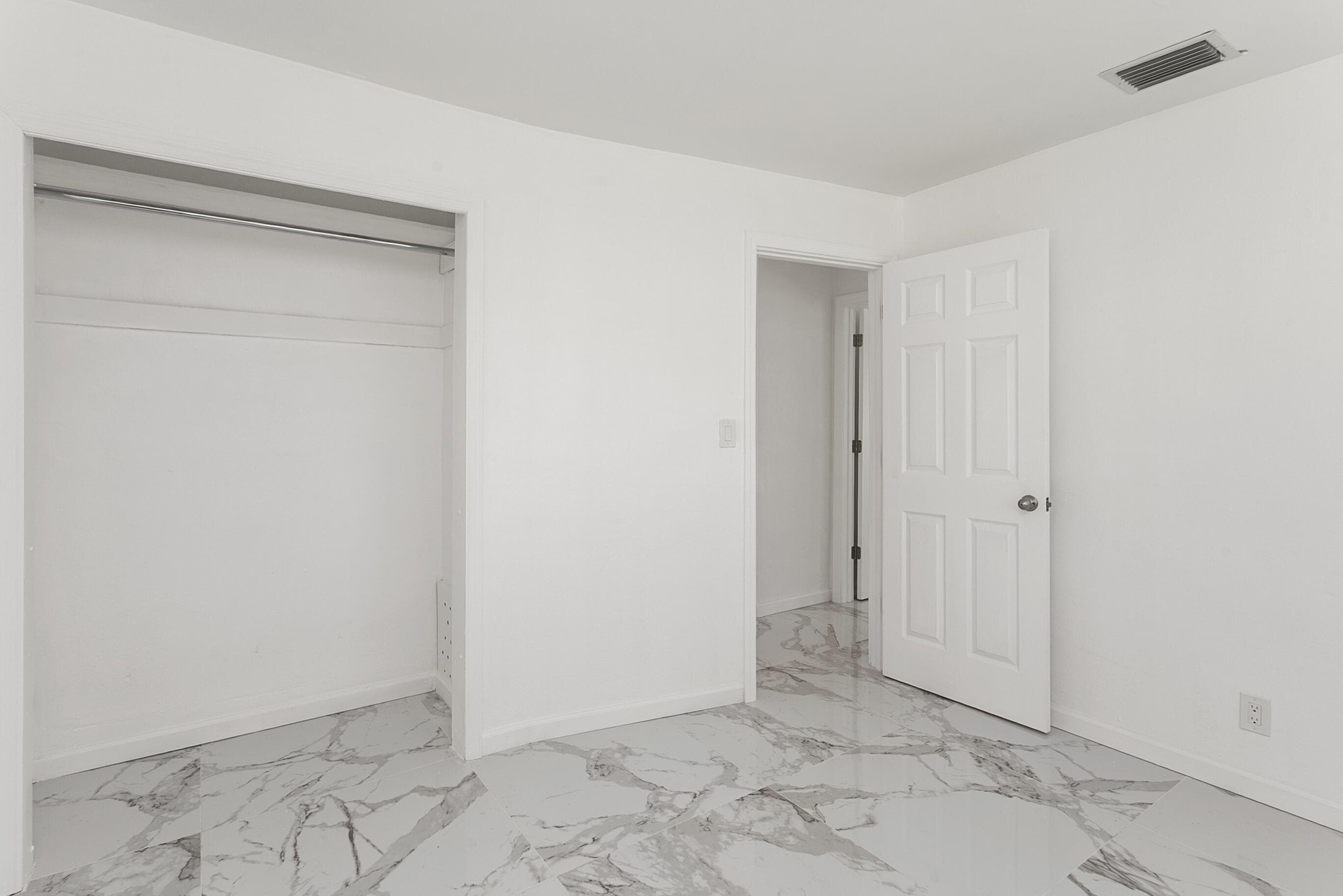 3141 NE 14th Avenue, Pompano Beach, FL 33064 — photo 11 of 41