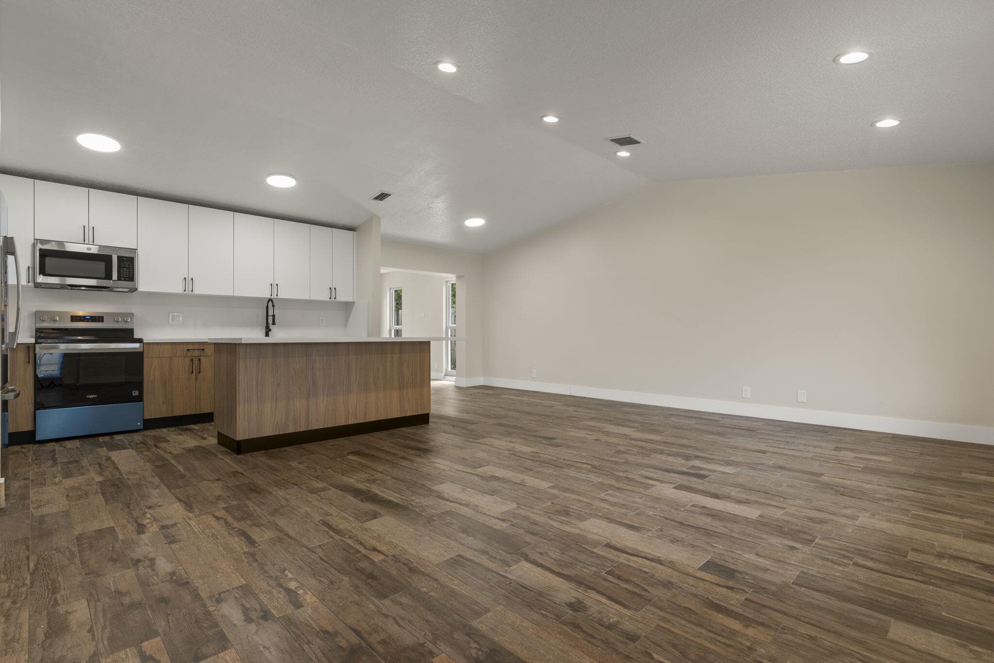 8915 NW 26th Court, Coral Springs, FL 33065 — photo 5 of 18