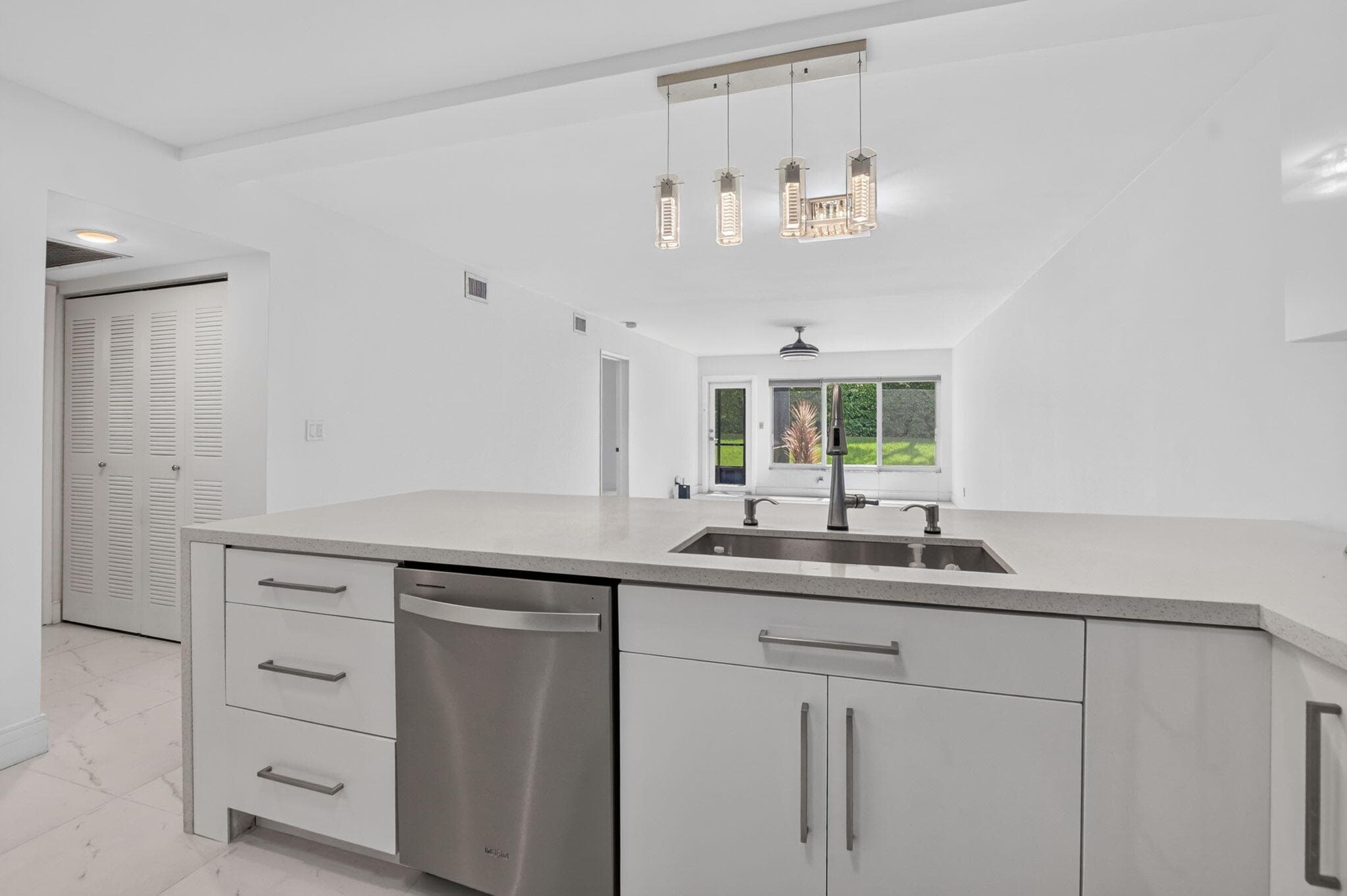 9095 Flynn Circle 6, Boca Raton, FL 33496 — photo 9 of 52