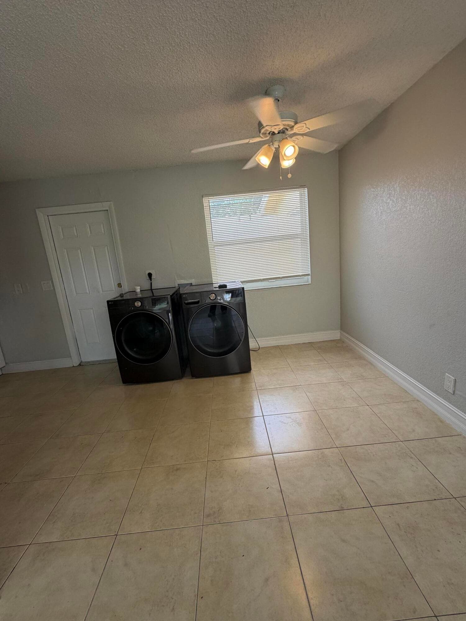 1643 NE 3rd Avenue, Delray Beach, FL 33444 — photo 4 of 13