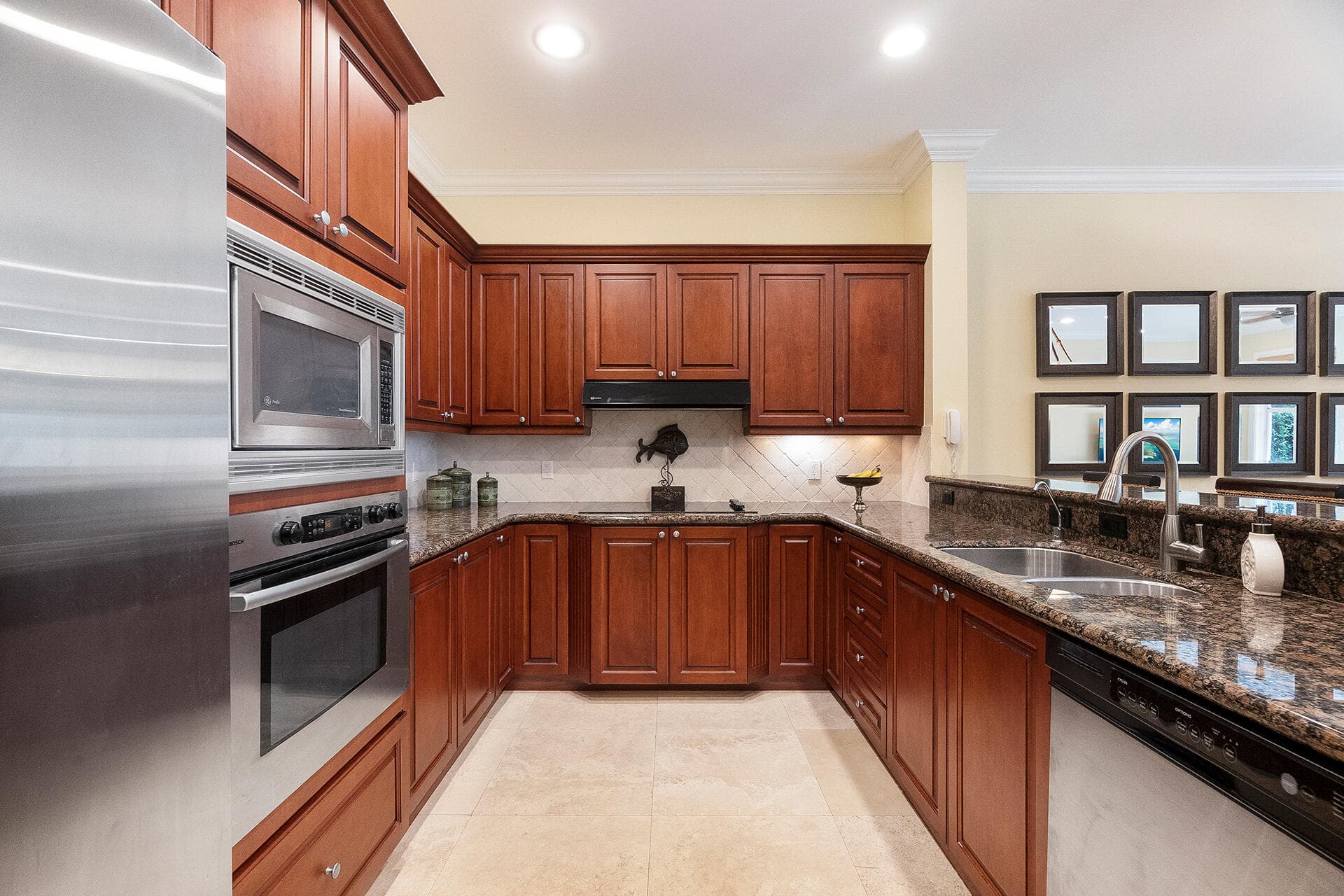 1421 NE 26th Avenue, Fort Lauderdale, FL 33304 — photo 6 of 31